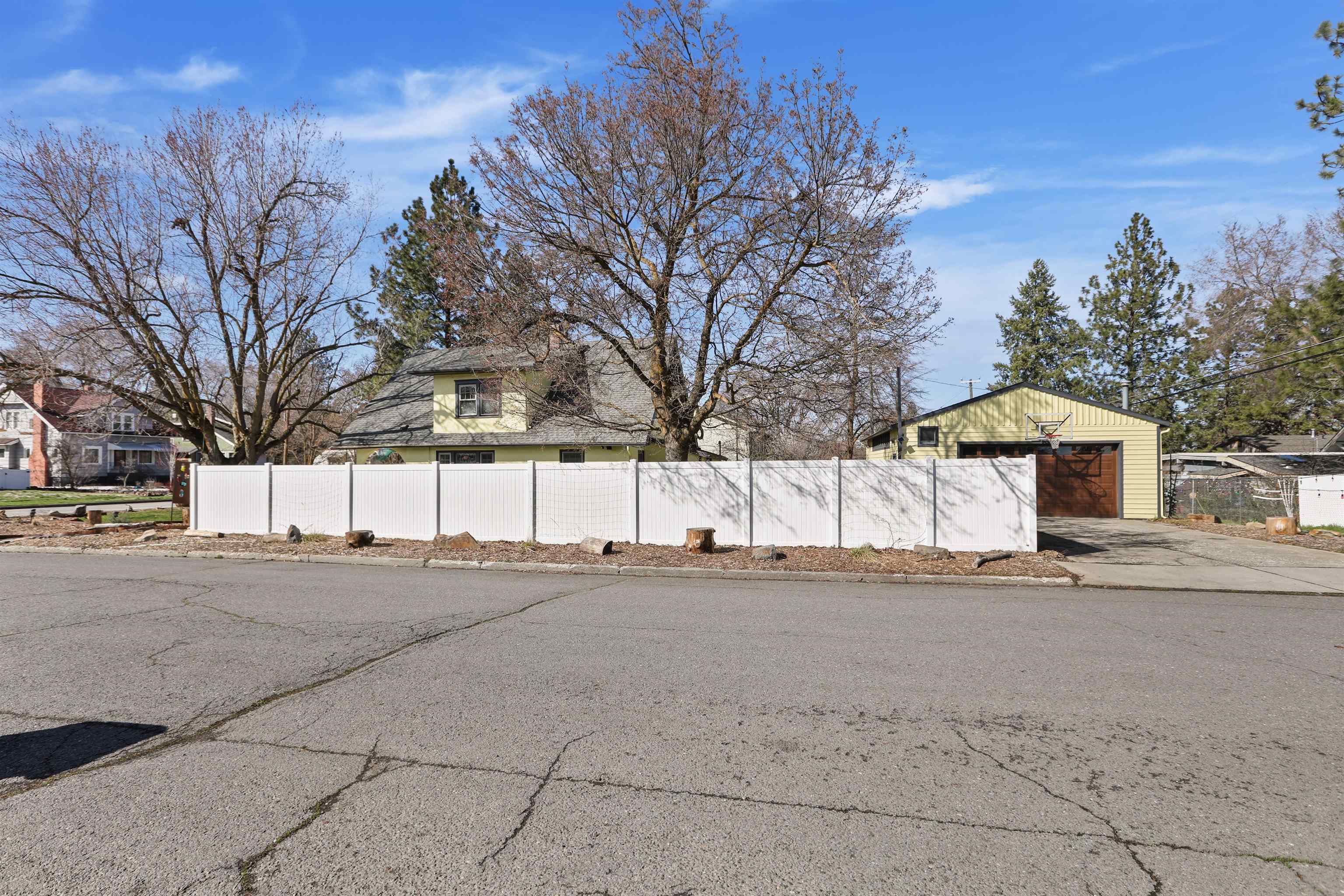 1857 E 9th Ave - Photo 25