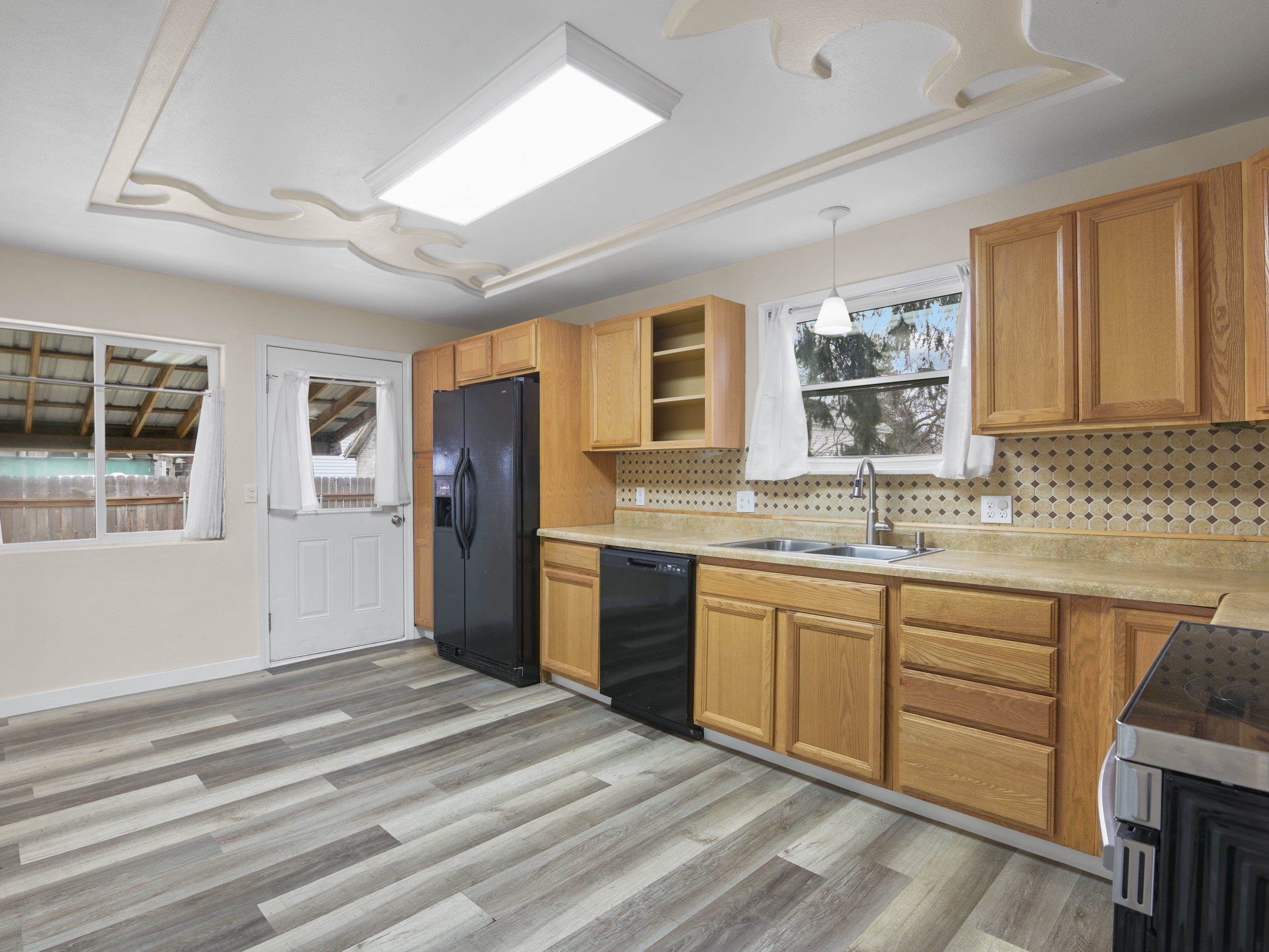 914 W Fairview Ave - Photo 12