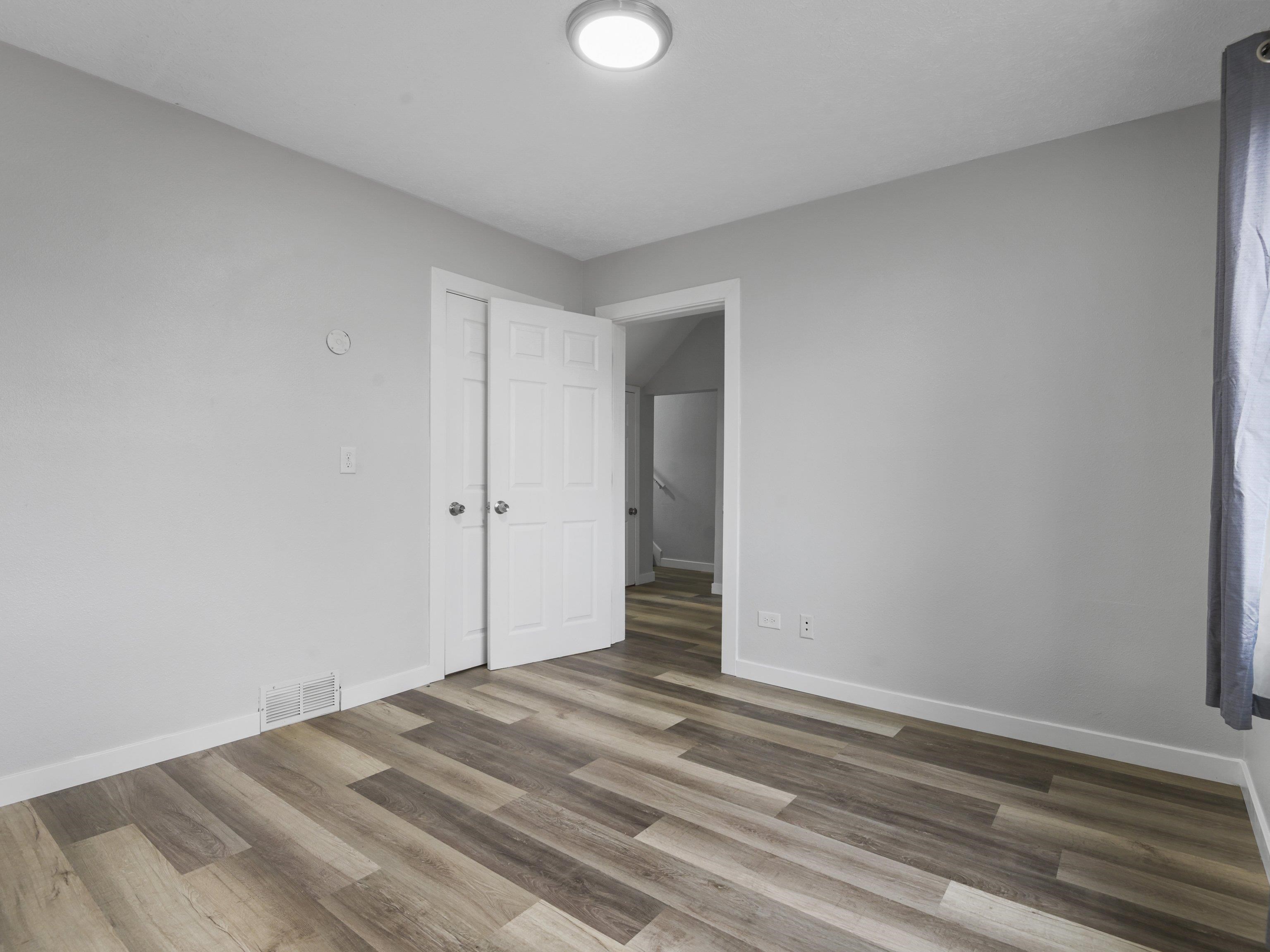 914 W Fairview Ave - Photo 14