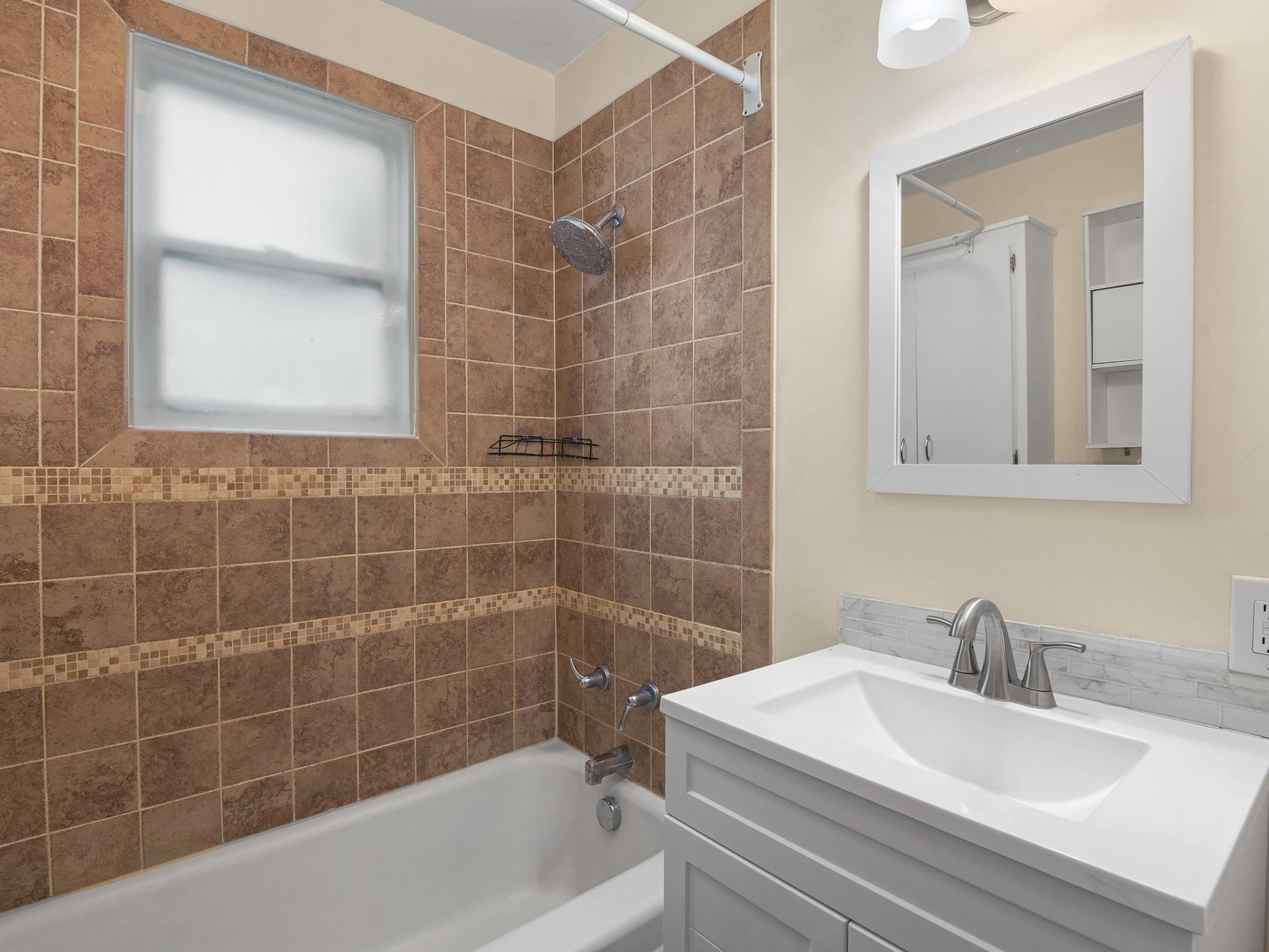 914 W Fairview Ave - Photo 16
