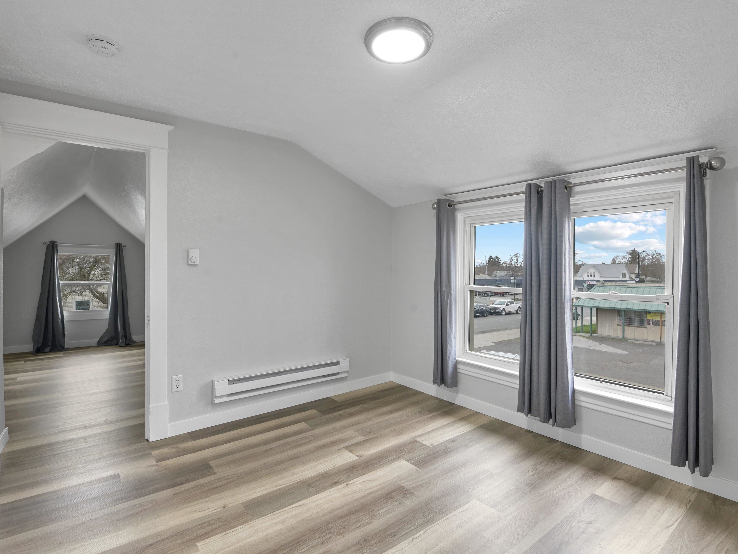 914 W Fairview Ave - Photo 17
