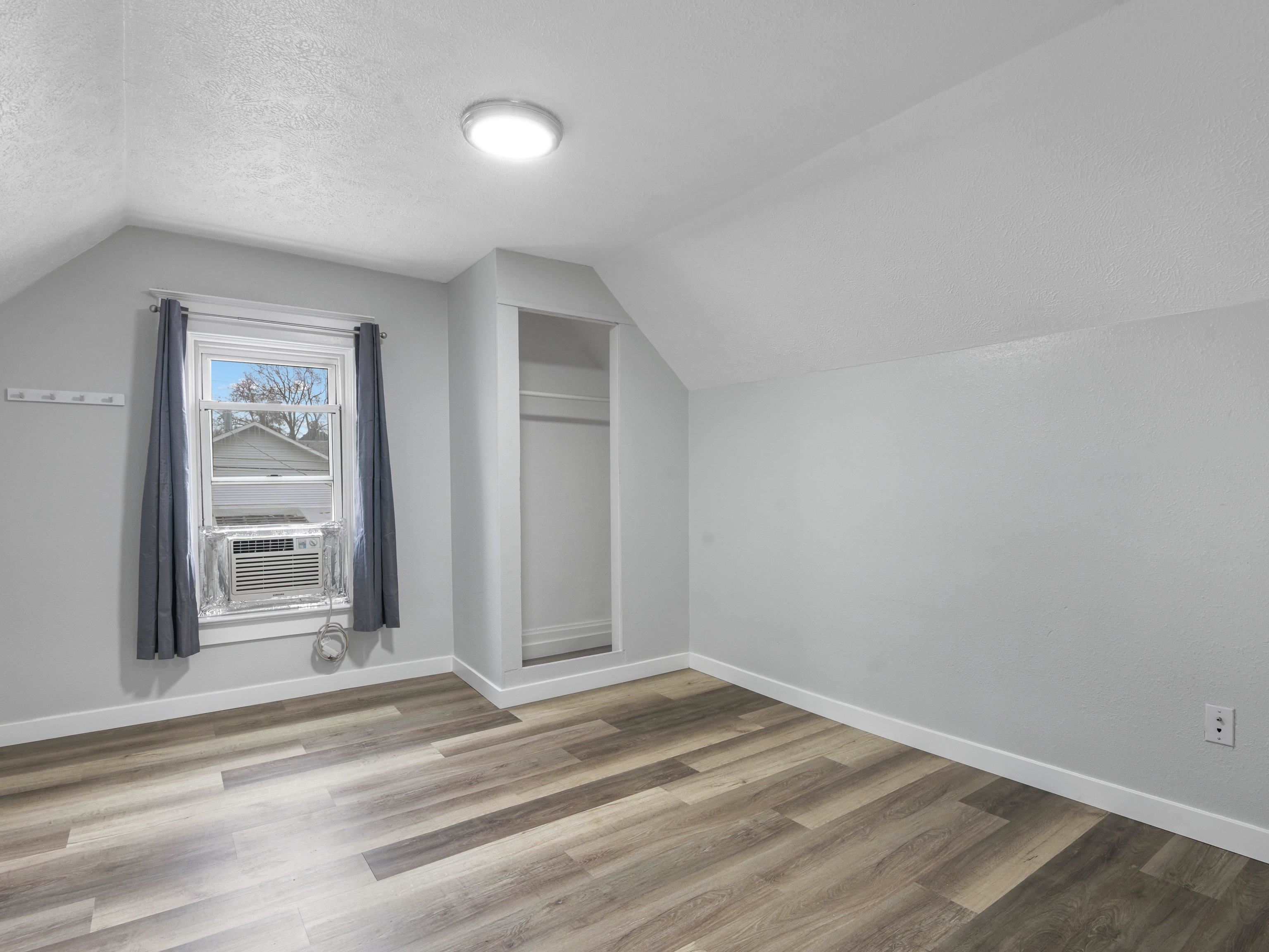 914 W Fairview Ave - Photo 20