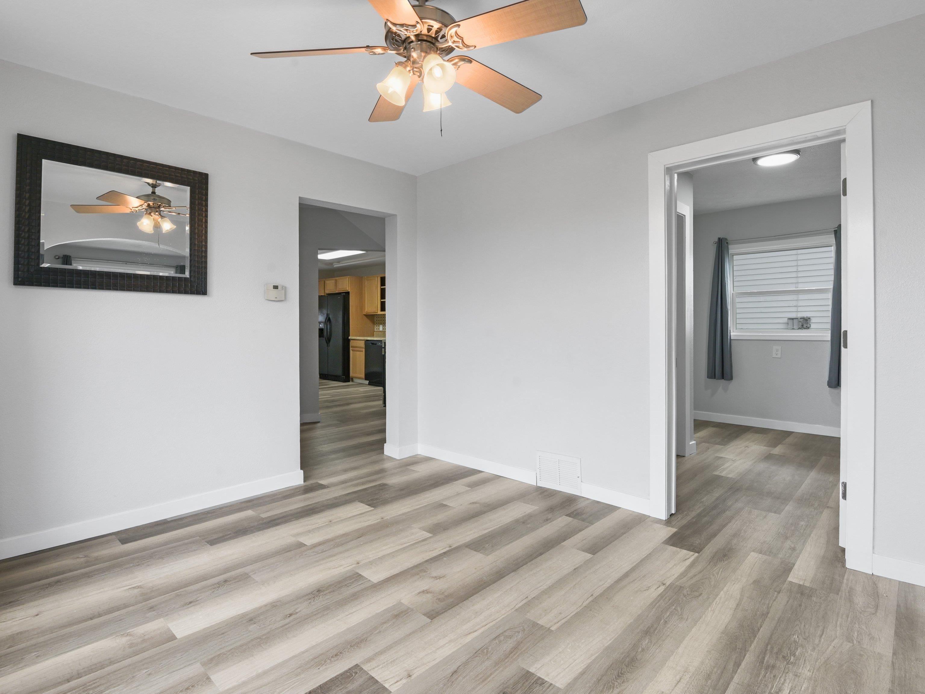 914 W Fairview Ave - Photo 7
