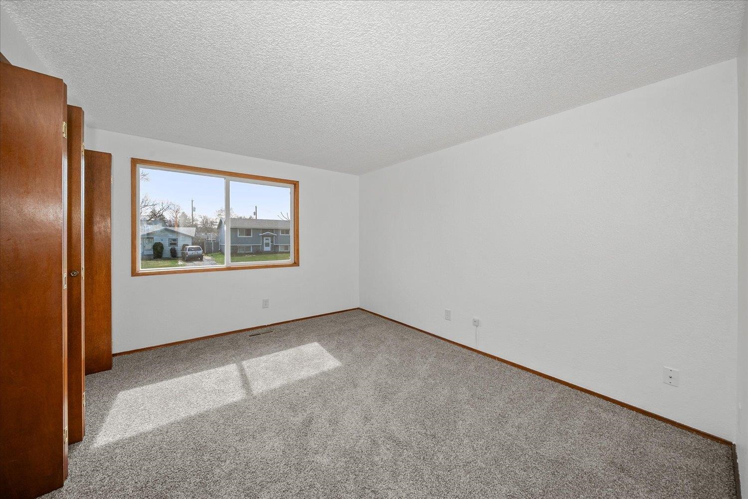 2917 E Ermina Ave - Photo 11