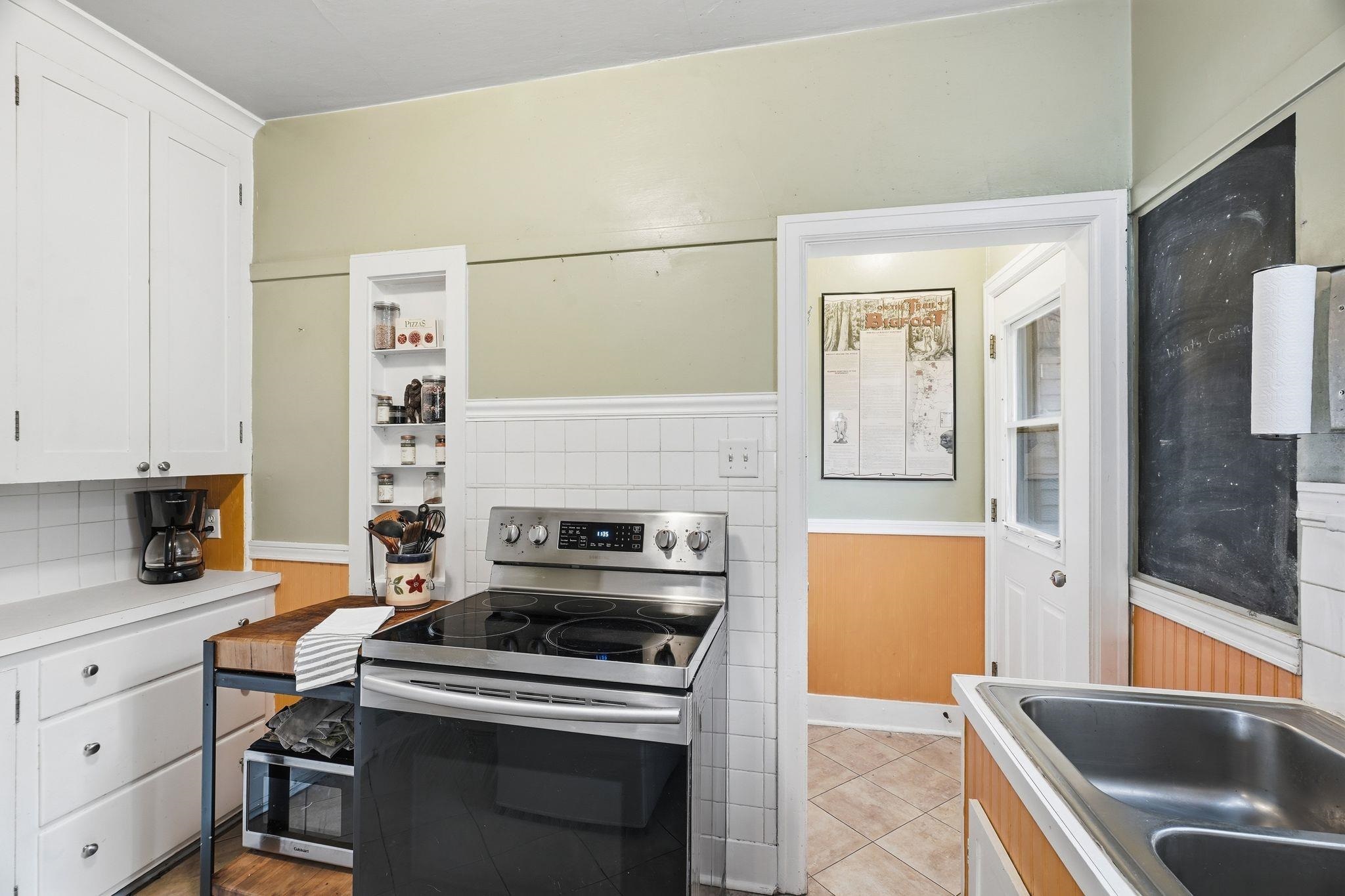 2415 N Adams St - Photo 8