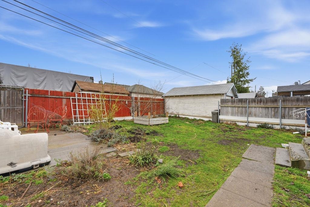 517 E Hoffman Ave - Photo 25