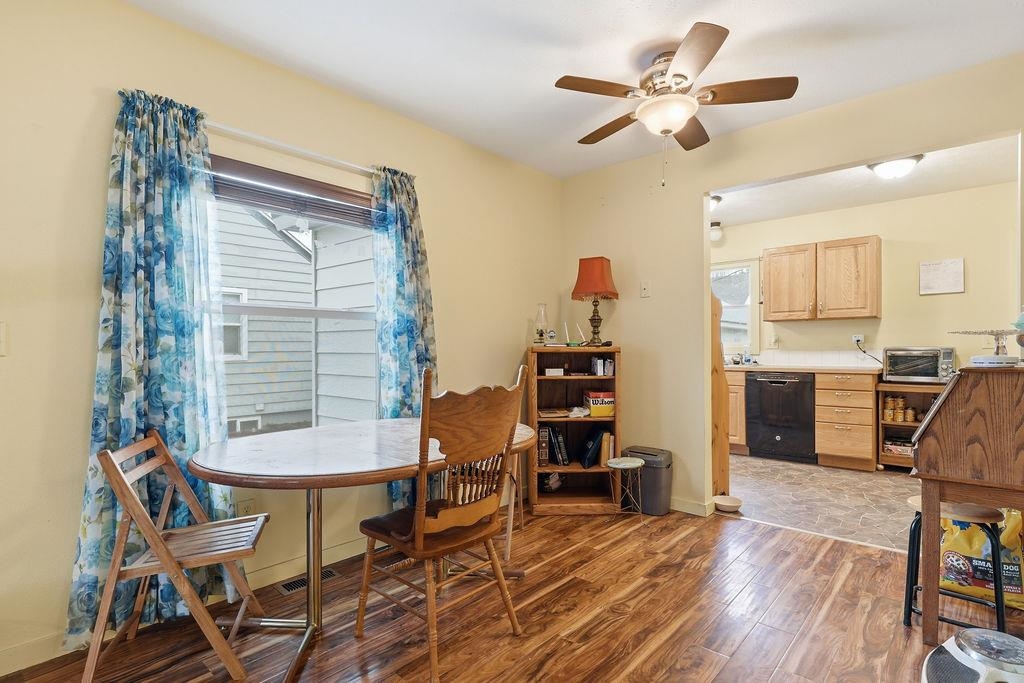 517 E Hoffman Ave - Photo 7