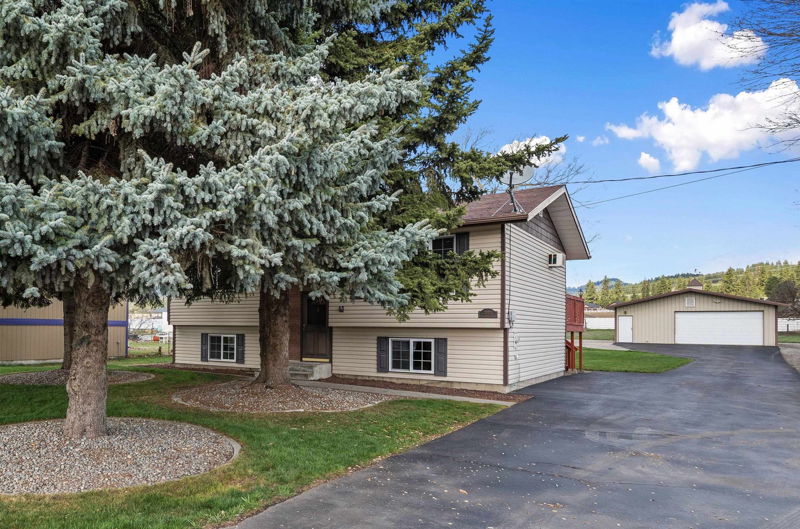 20923 E Trent Ave - Photo 1