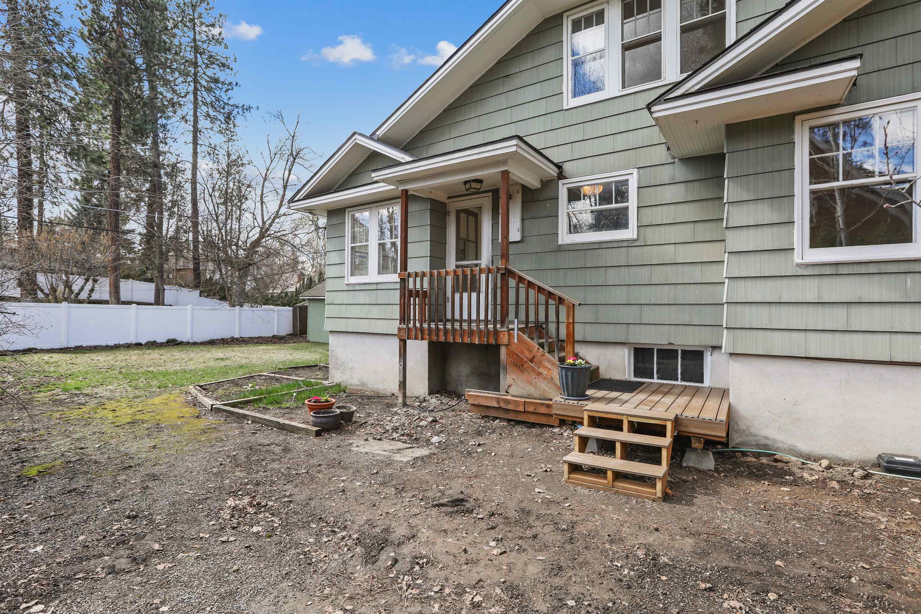 912 E 26th Ave - Photo 22