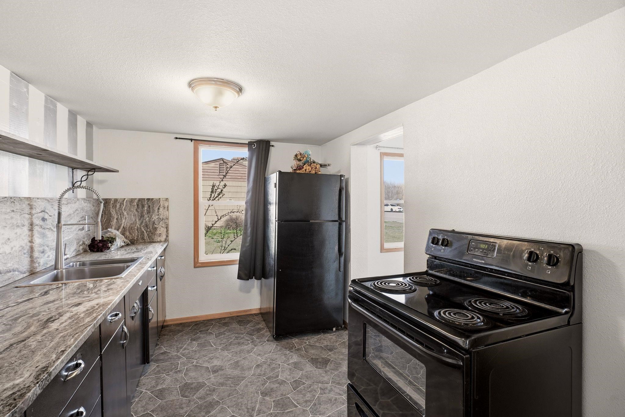 1528 E Boone Ave - Photo 13