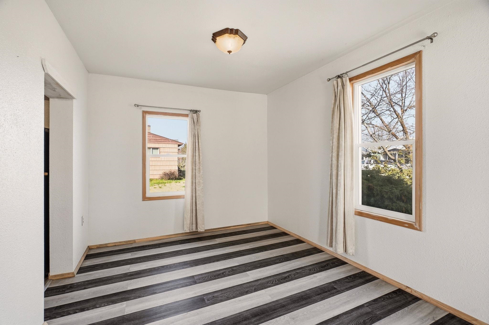 1528 E Boone Ave - Photo 9