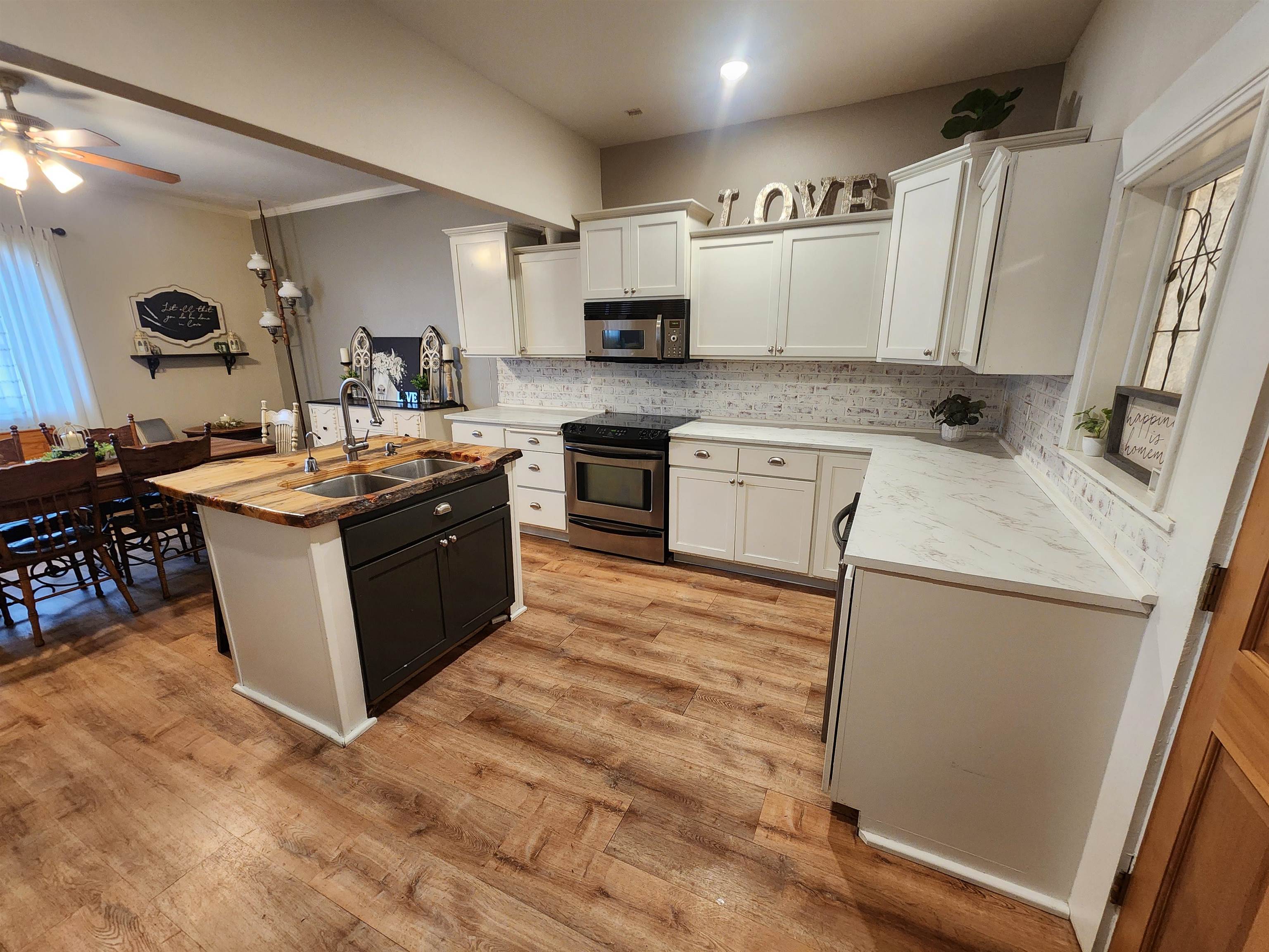 4003 Cedar St - Photo 15