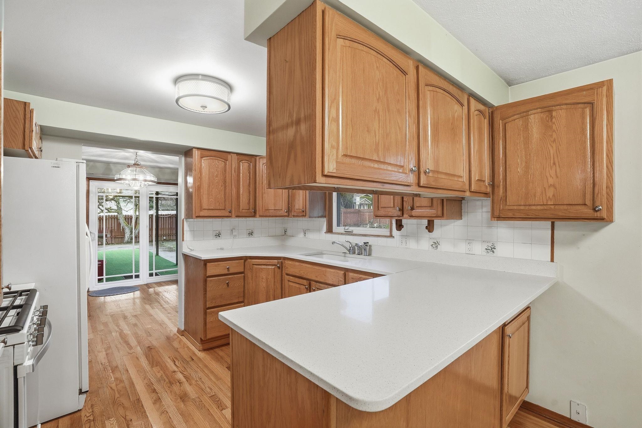 10907 E 24TH Ave - Photo 19