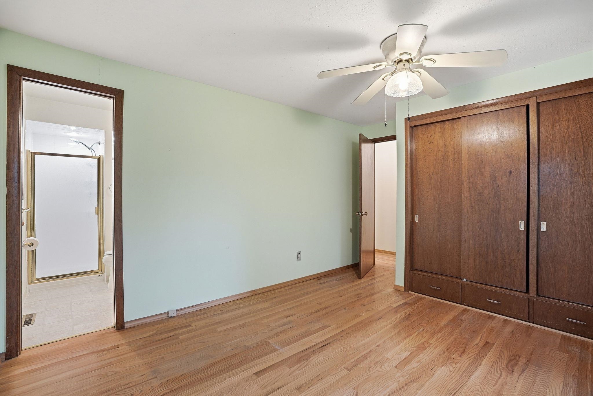 10907 E 24TH Ave - Photo 24