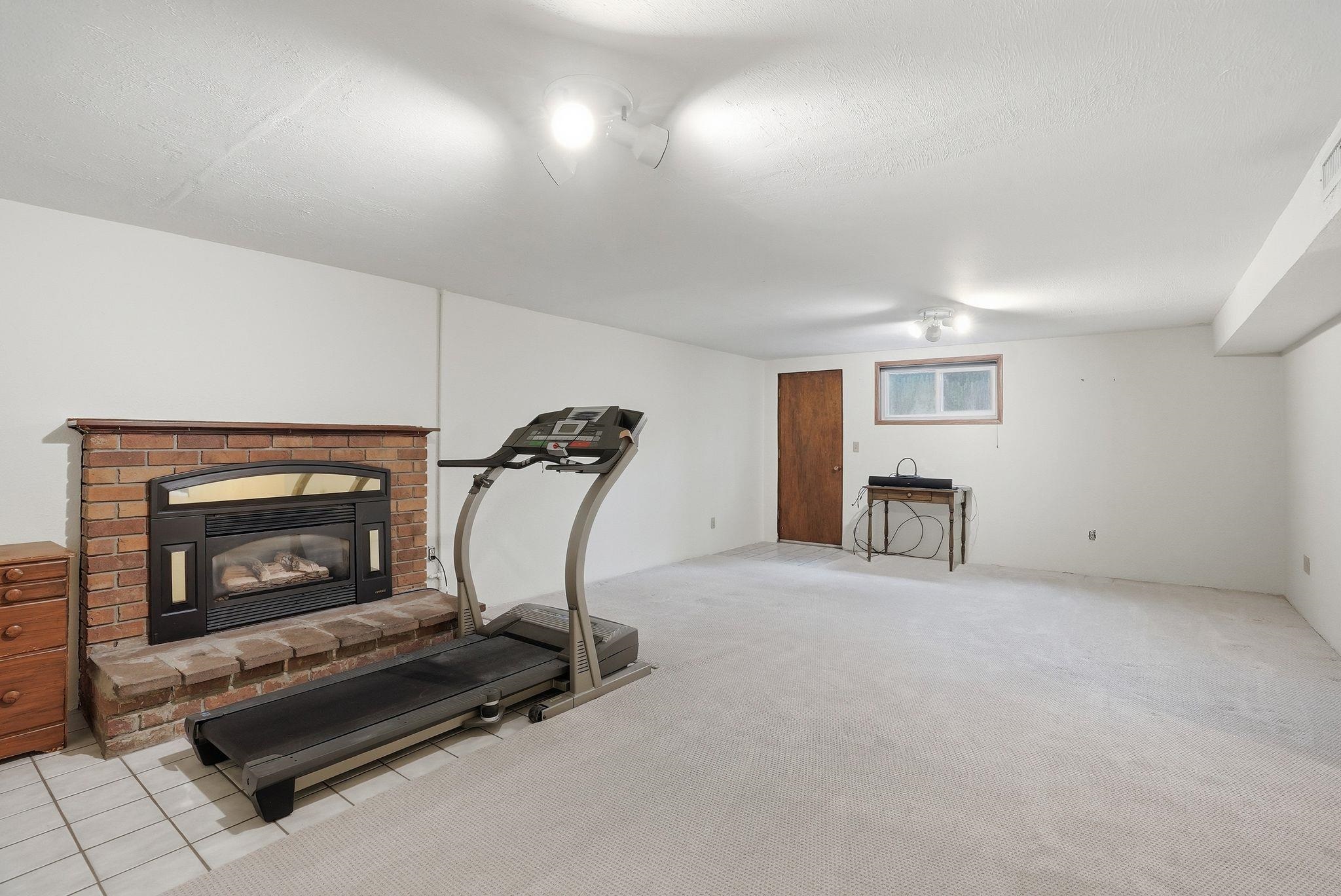 10907 E 24TH Ave - Photo 30