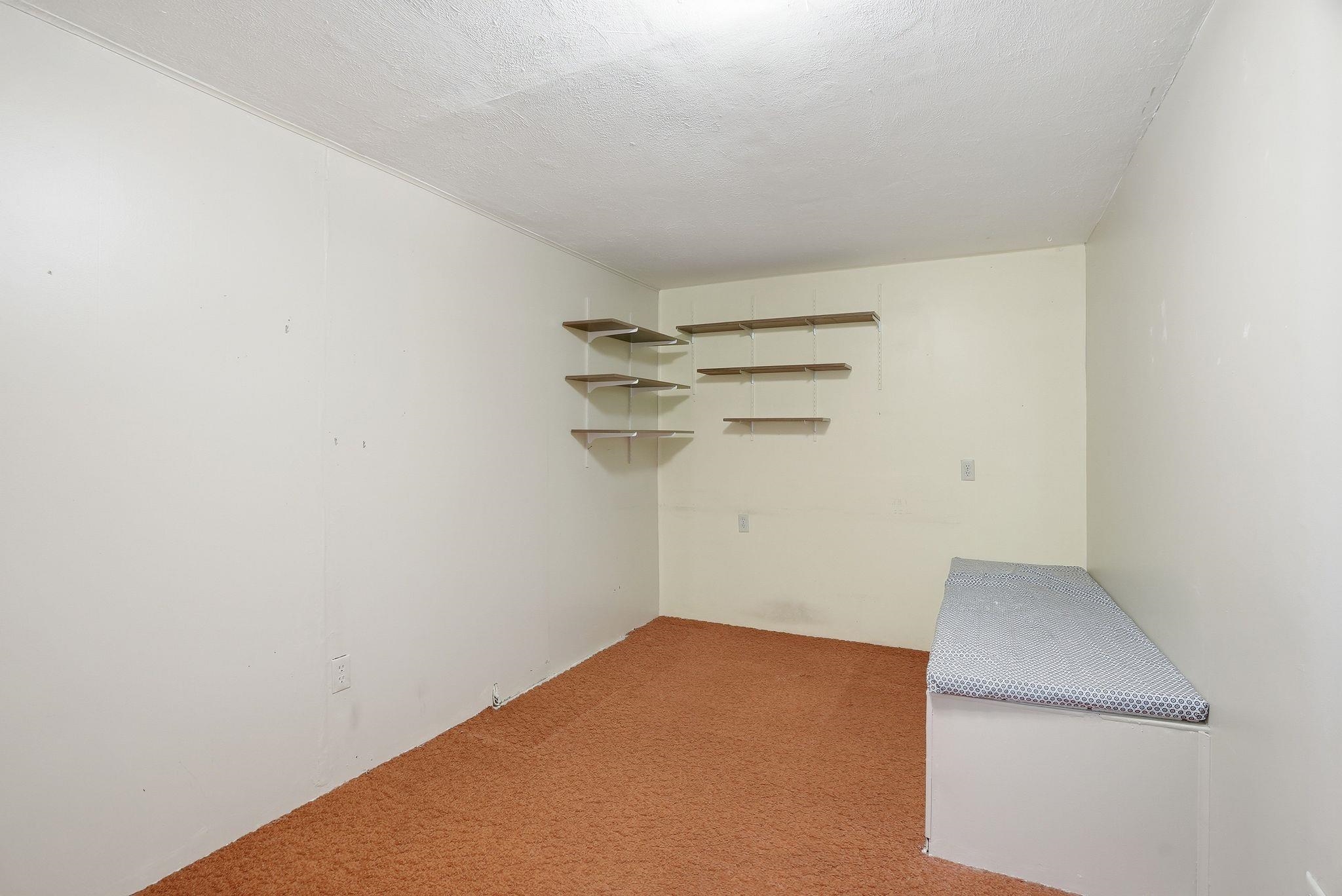10907 E 24TH Ave - Photo 33
