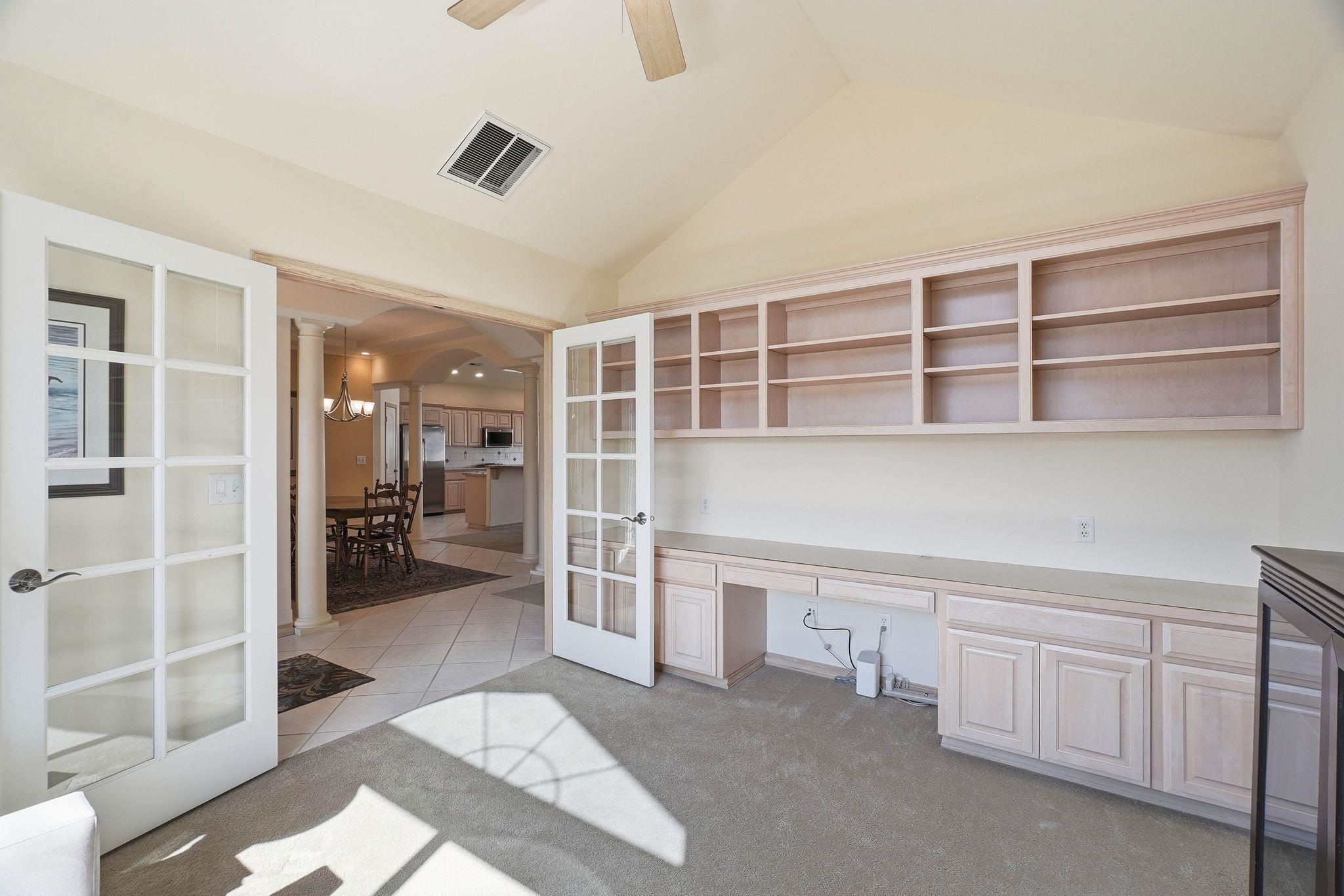 4913 S Woodfield Ln - Photo 15
