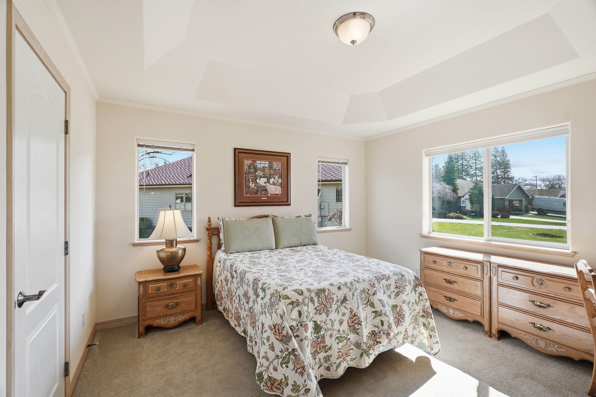4913 S Woodfield Ln - Photo 16