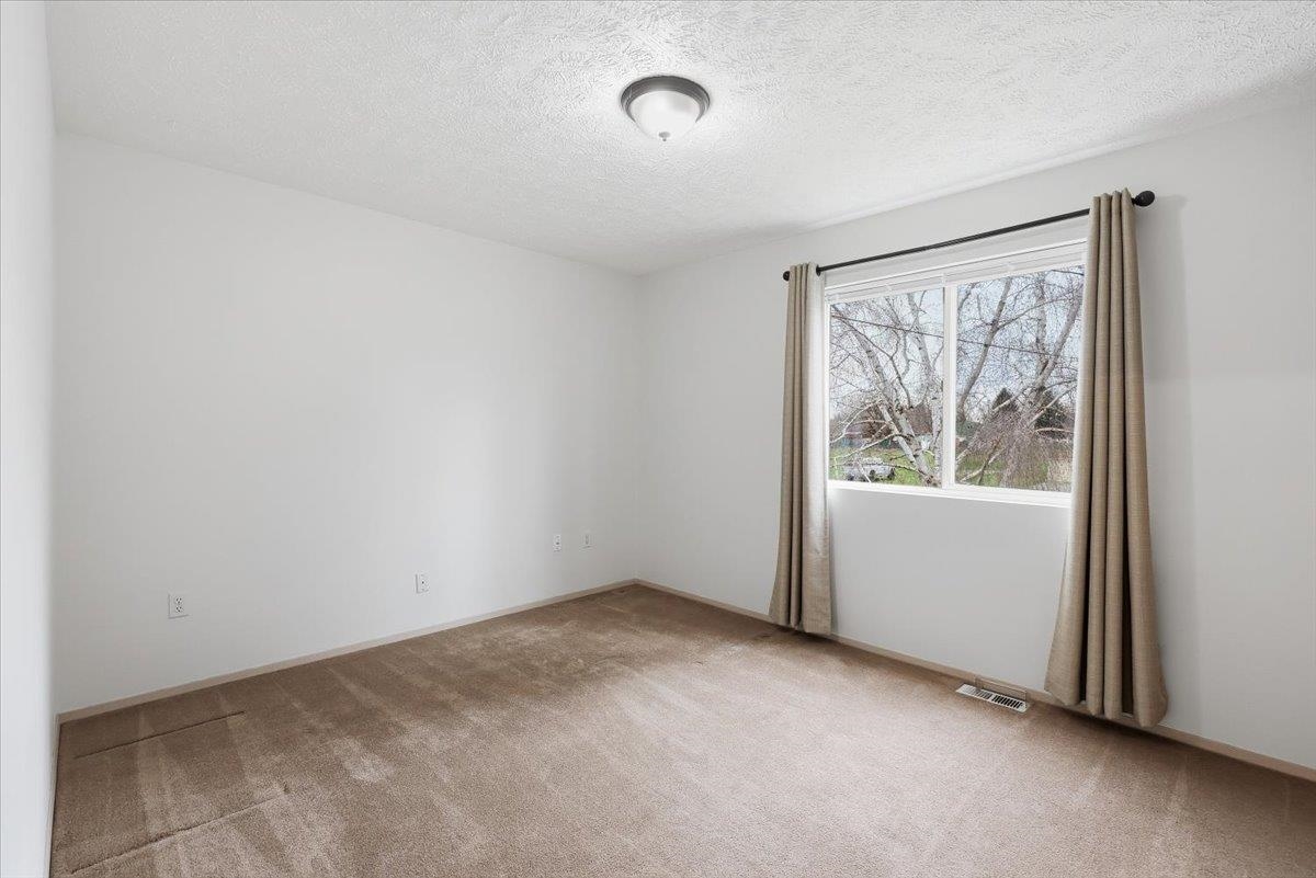 4014 N Locust Rd - Photo 15