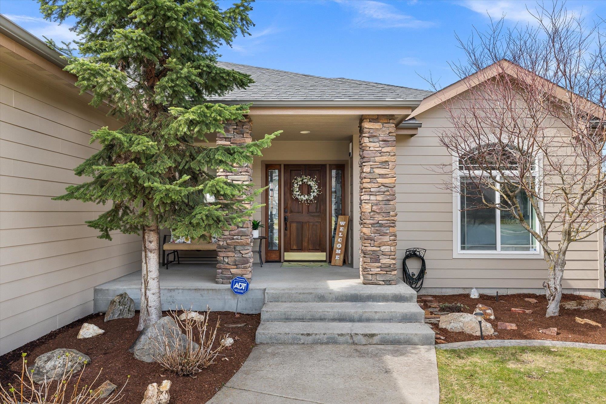 9211 N SEMINOLE St - Photo 2