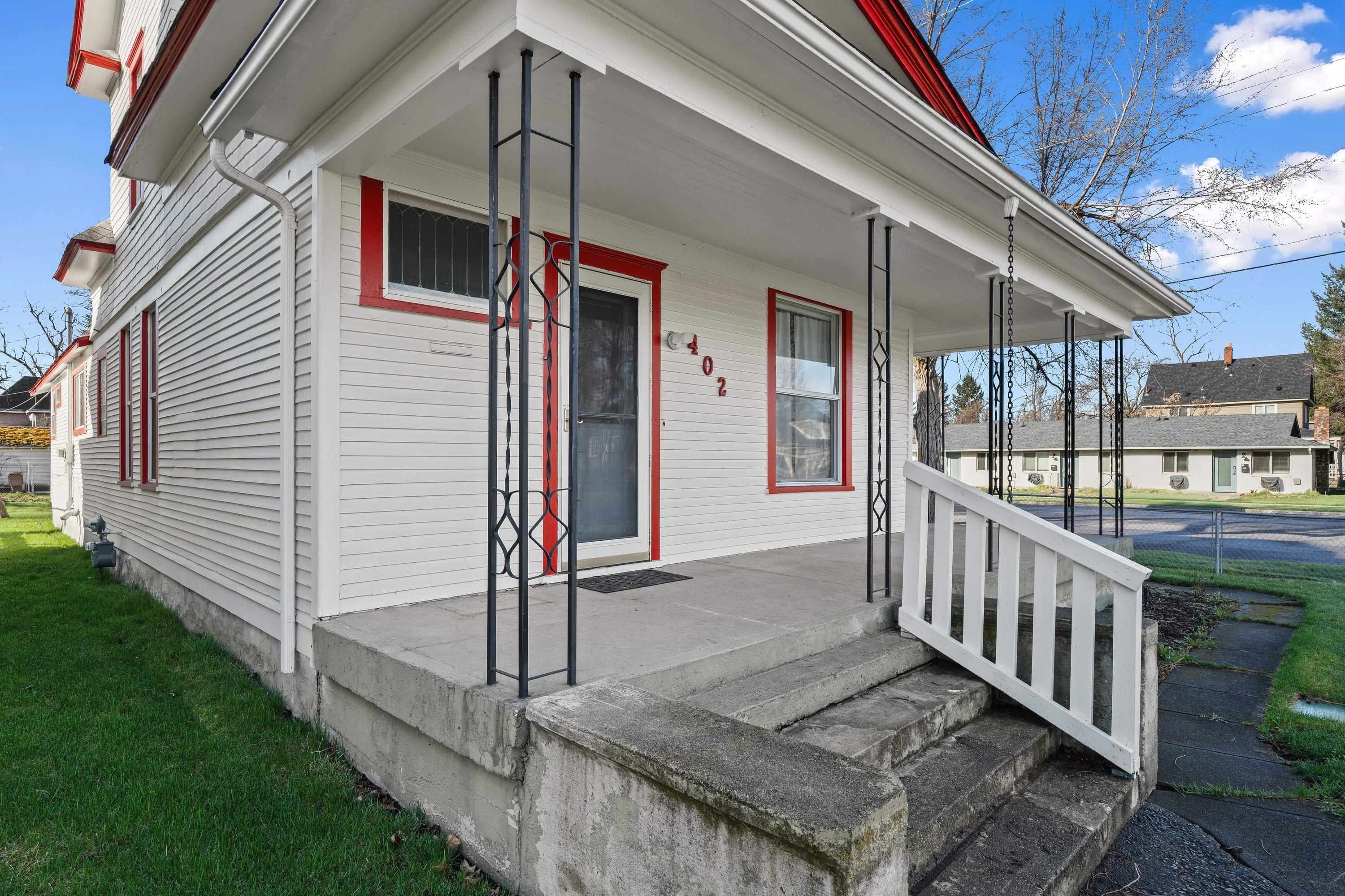 402 E Ermina Ave - Photo 3