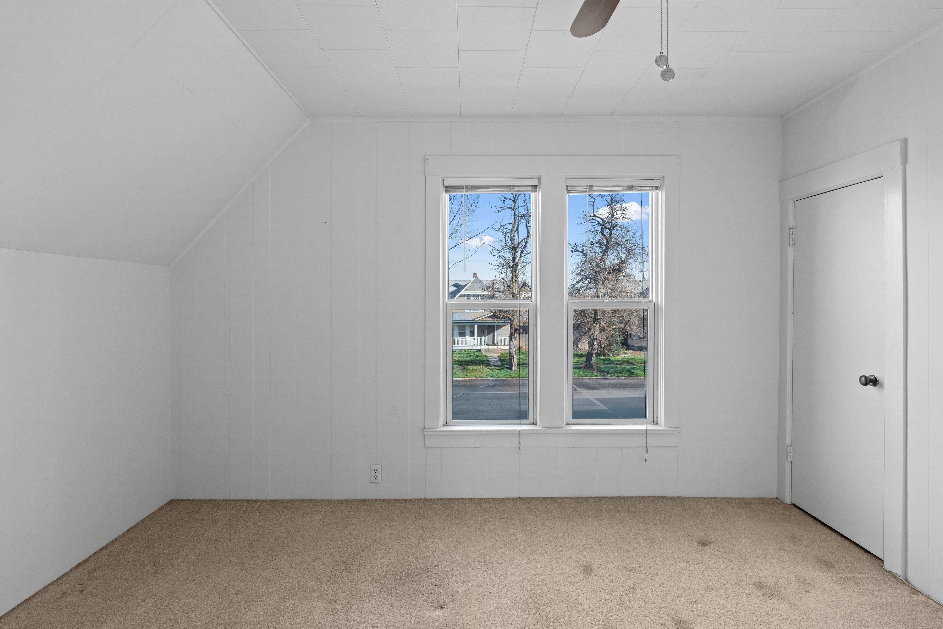 402 E Ermina Ave - Photo 25