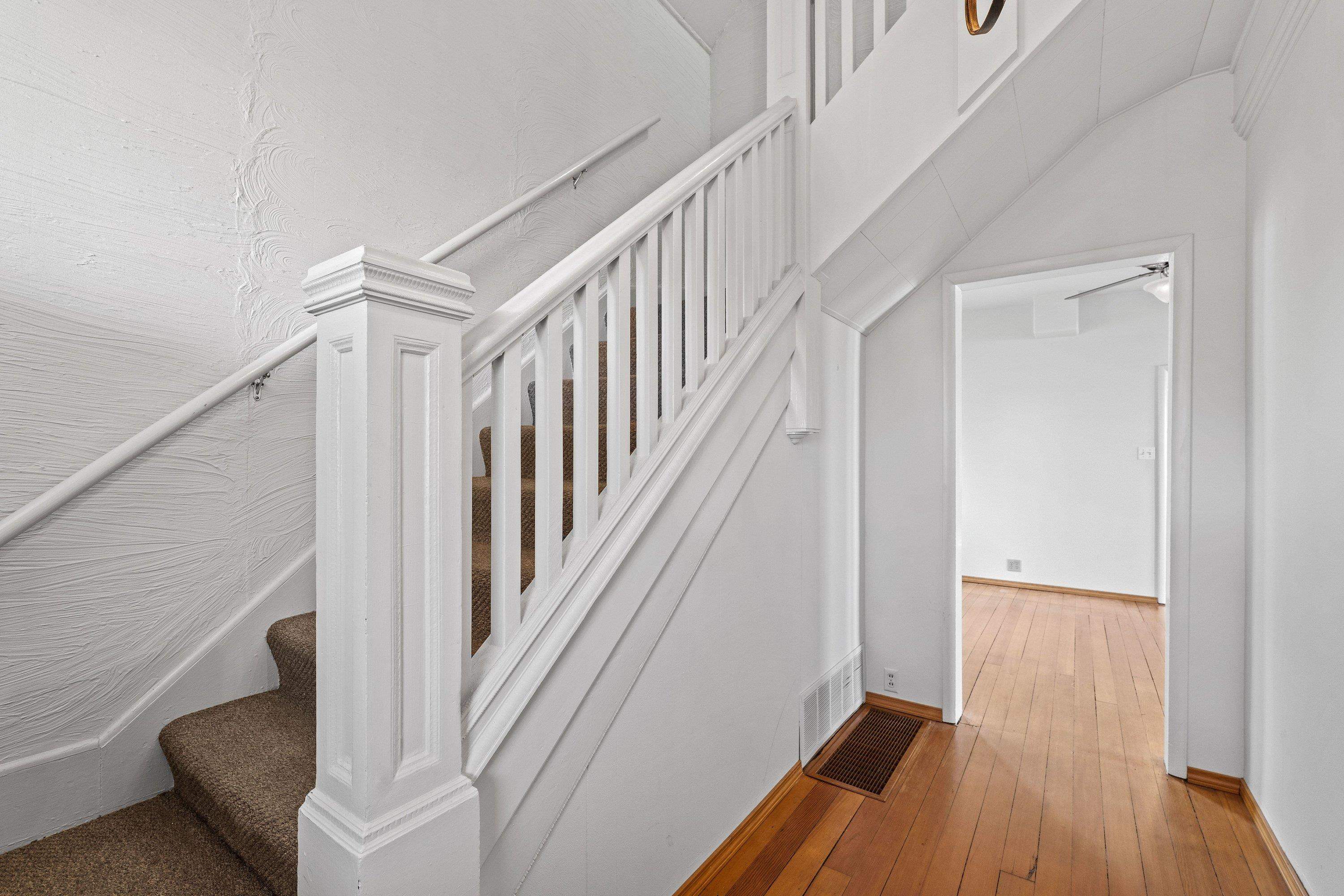 402 E Ermina Ave - Photo 4