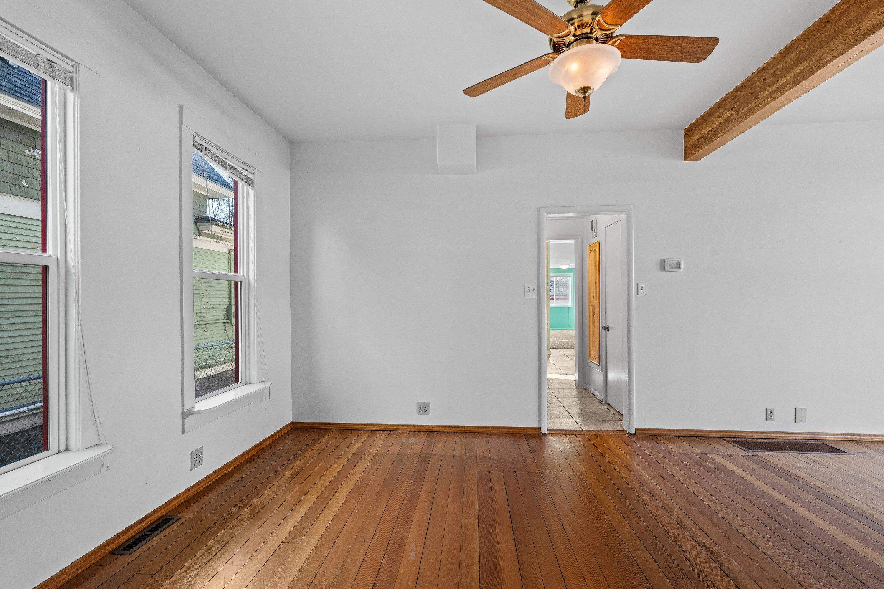 402 E Ermina Ave - Photo 5