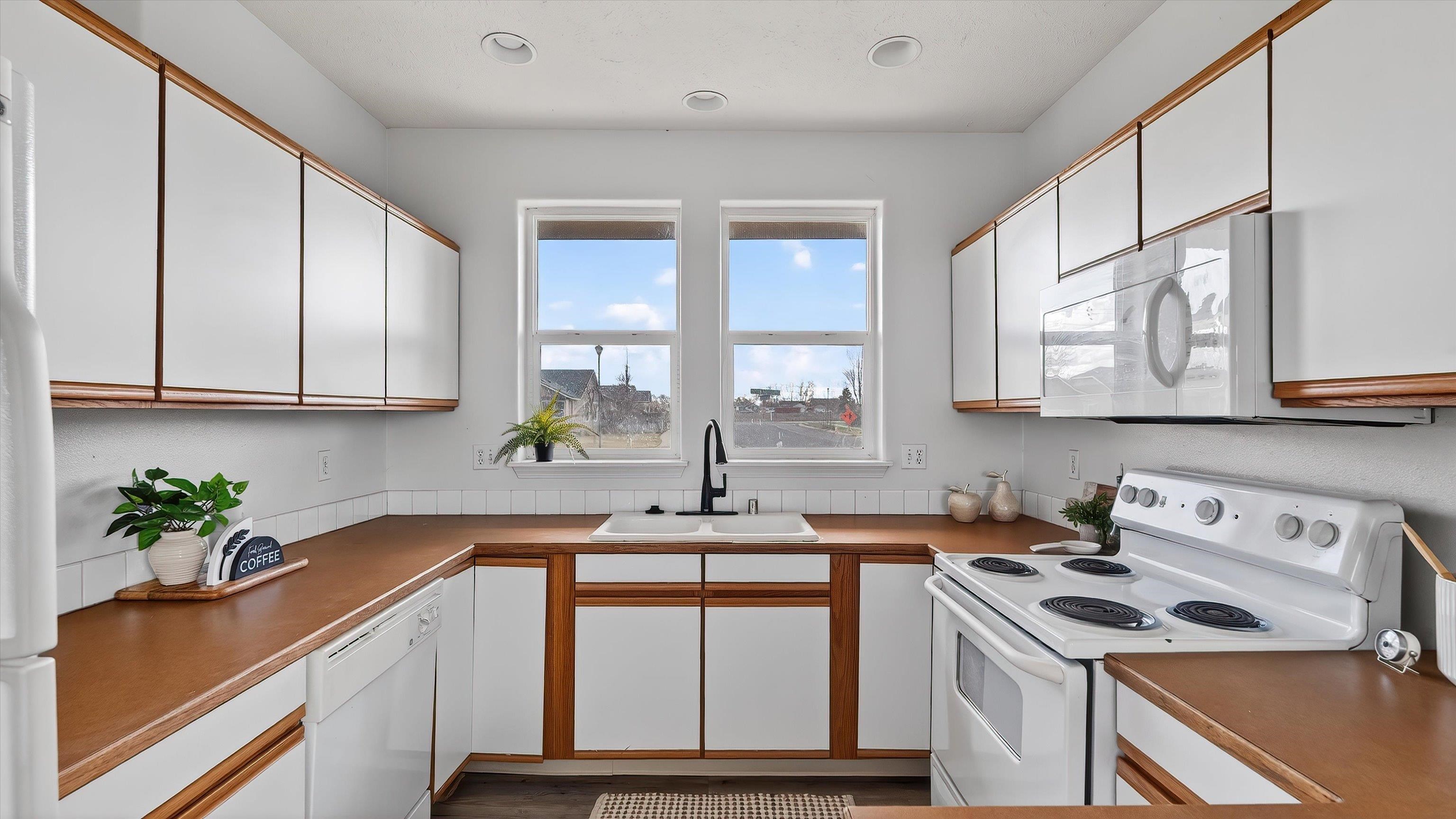 12612 W 5th Ave - Photo 24