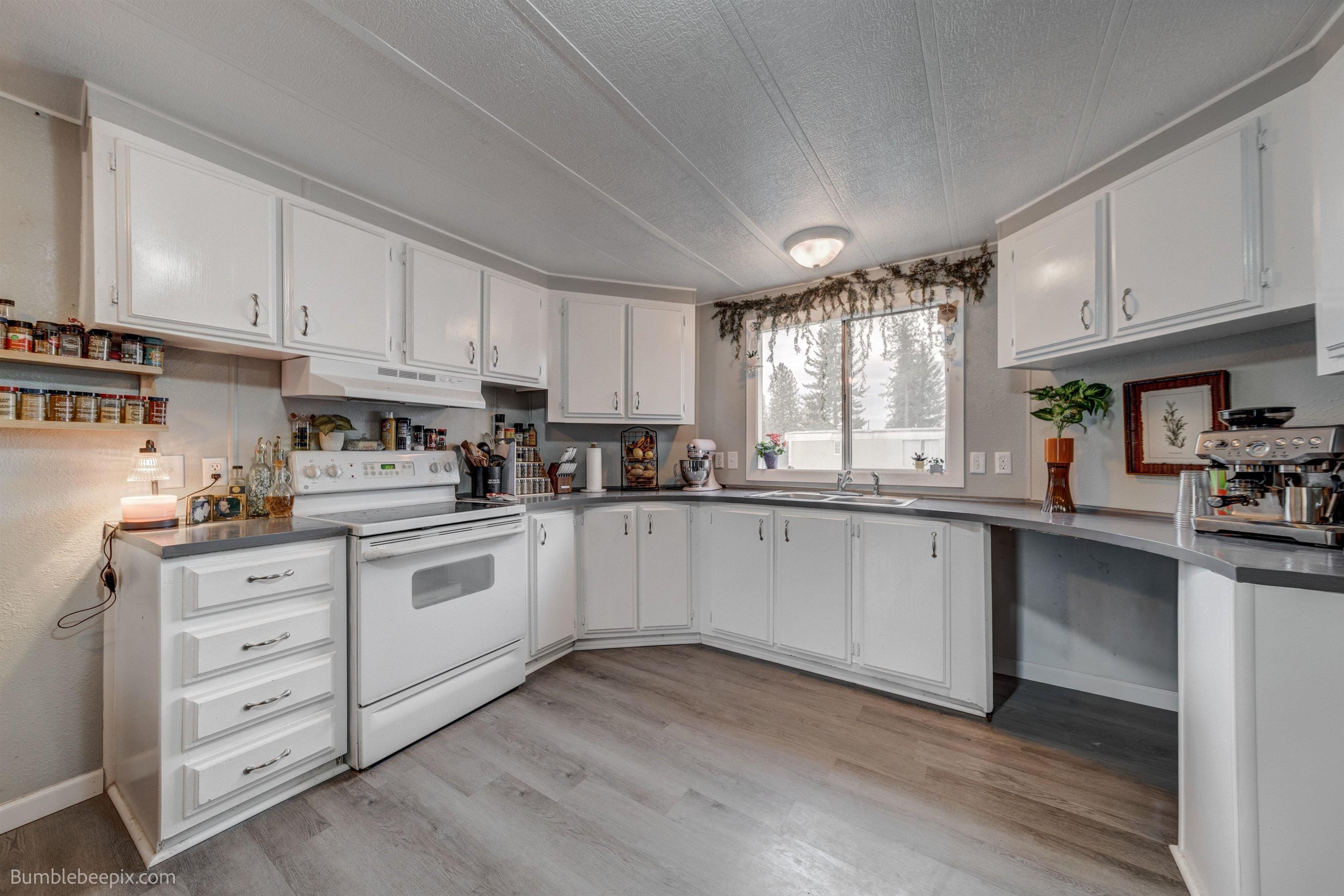 35312 N Newport Hwy - Photo 11