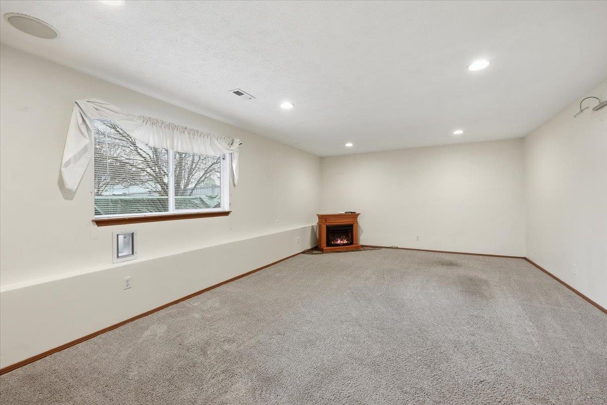 1619 E Sharpsburg Ave - Photo 18