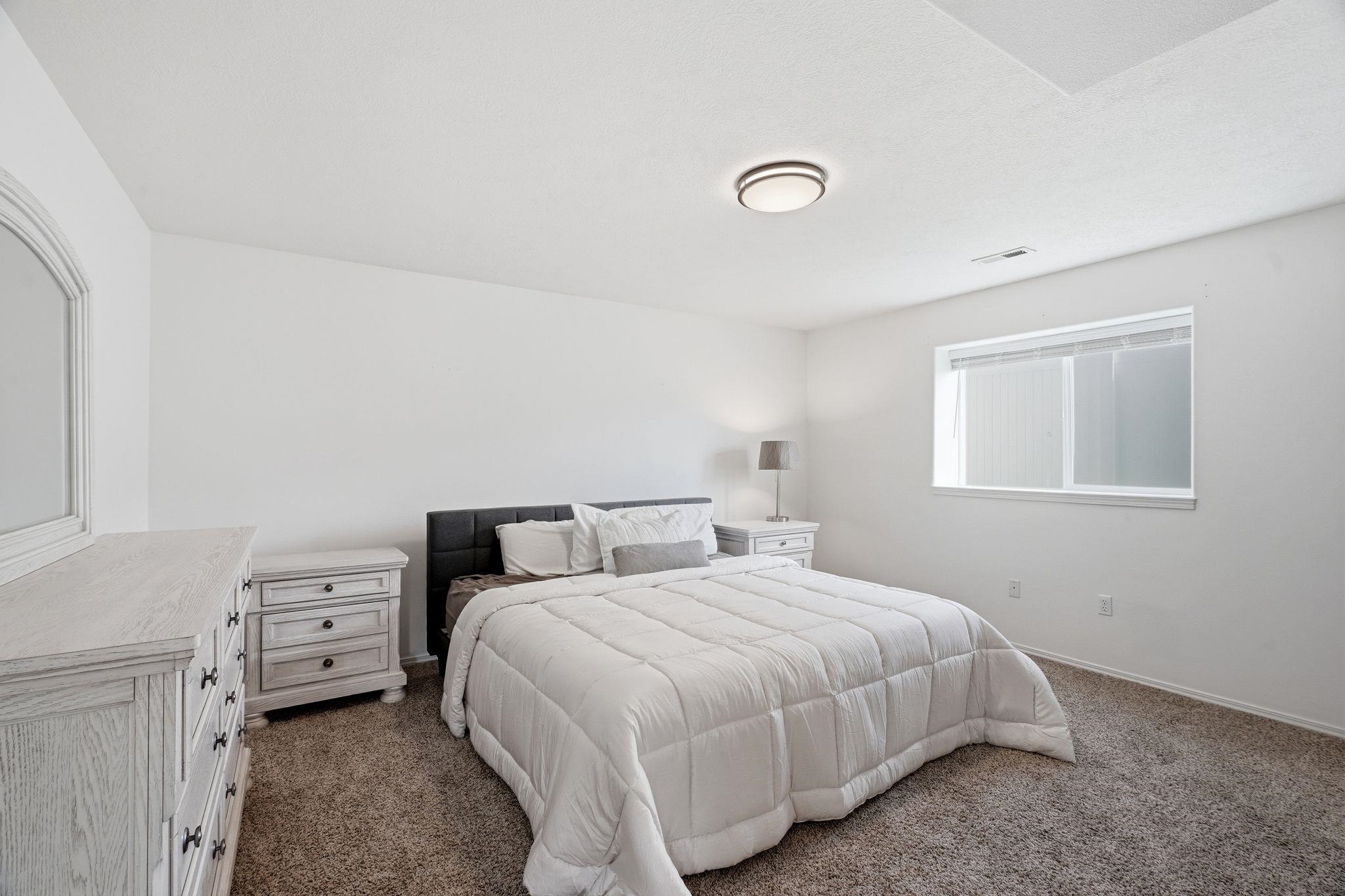 5031 W Pacific Park Dr - Photo 19