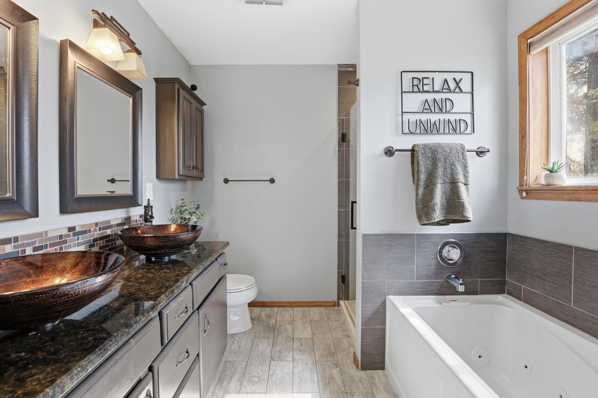 1224 E Blackhawk Dr - Photo 19