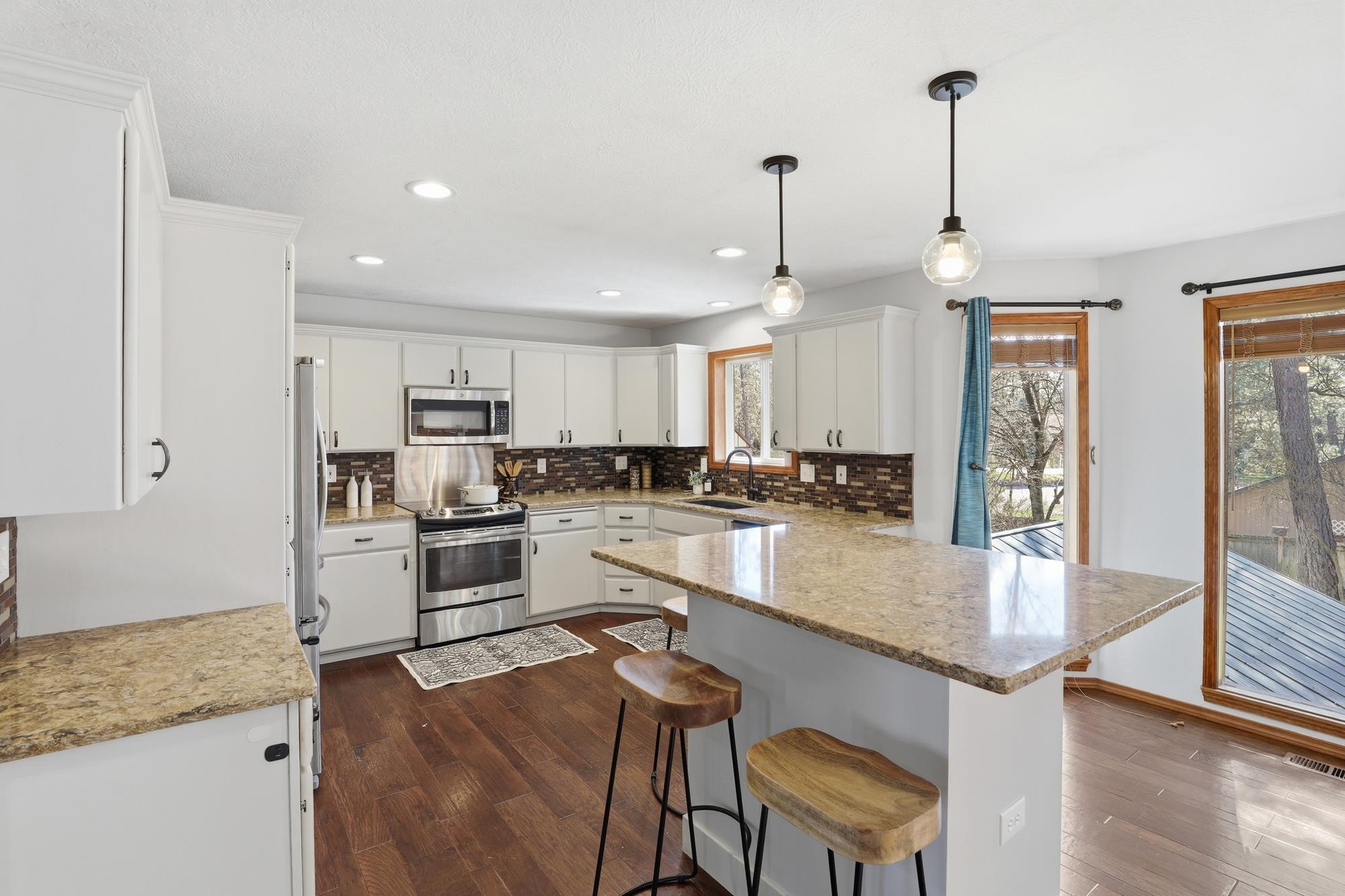 1224 E Blackhawk Dr - Photo 7