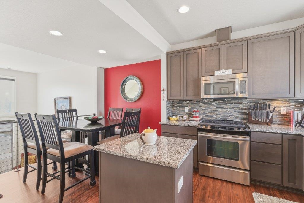 2220 W Summit Pkwy - Photo 16