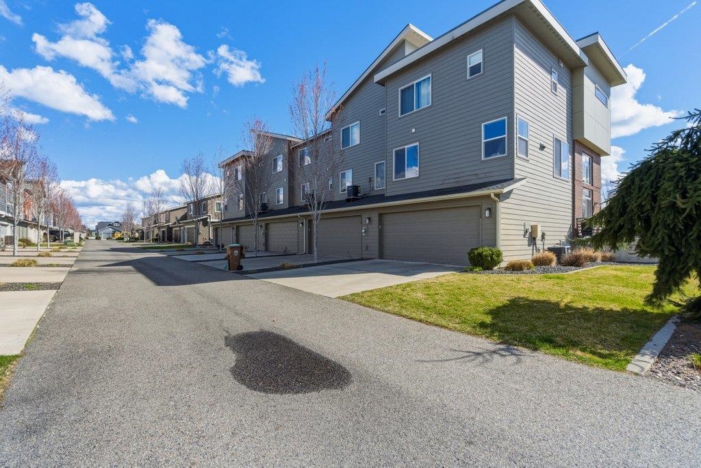 2220 W Summit Pkwy - Photo 31