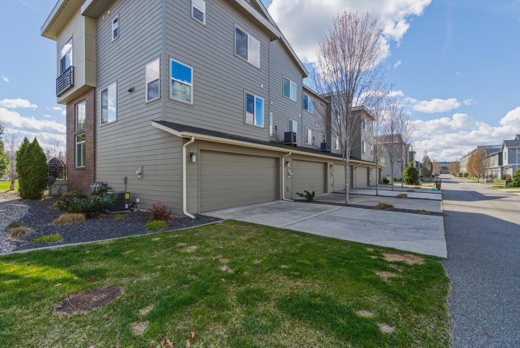 2220 W Summit Pkwy - Photo 32