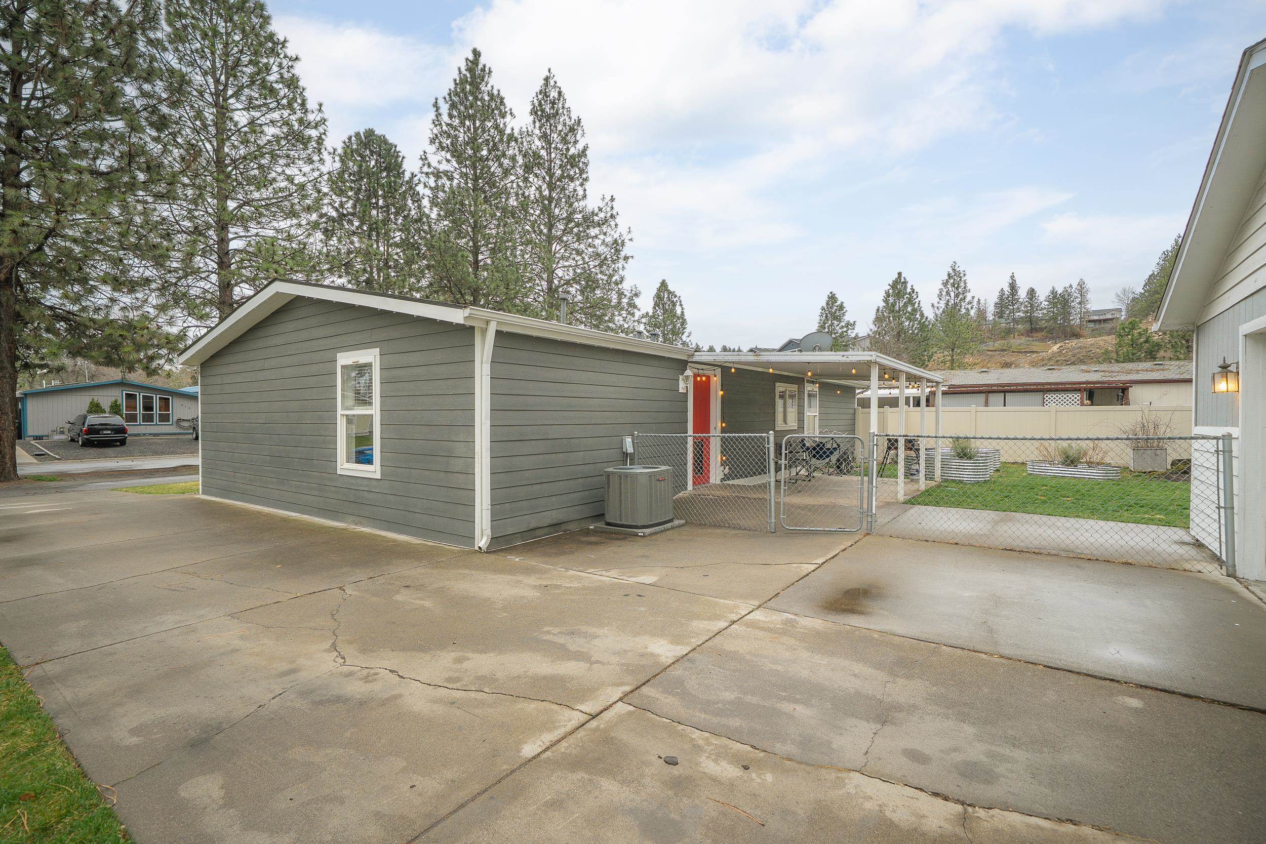 914 S Willamette St - Photo 23