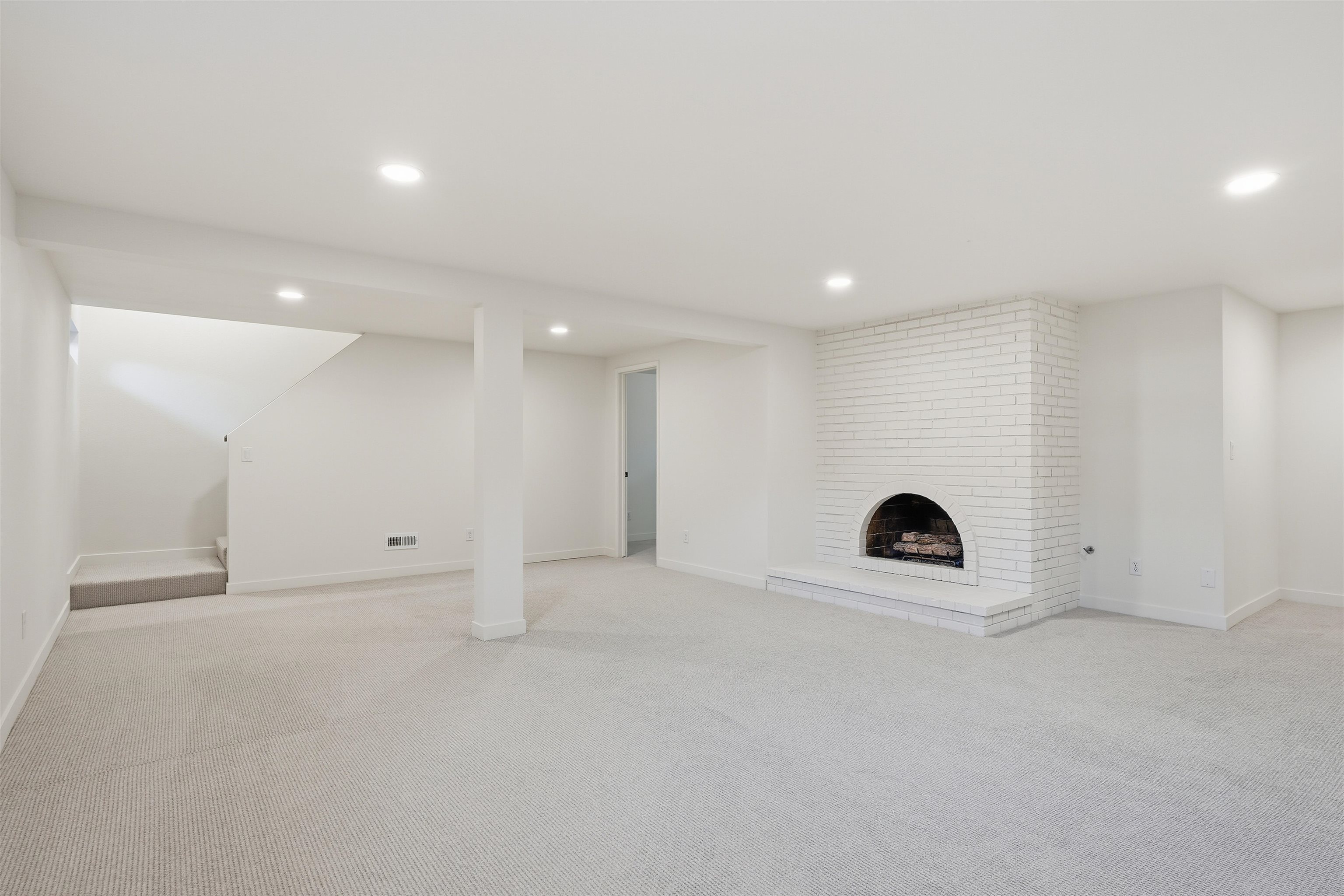 2515 E 38th Ave - Photo 18