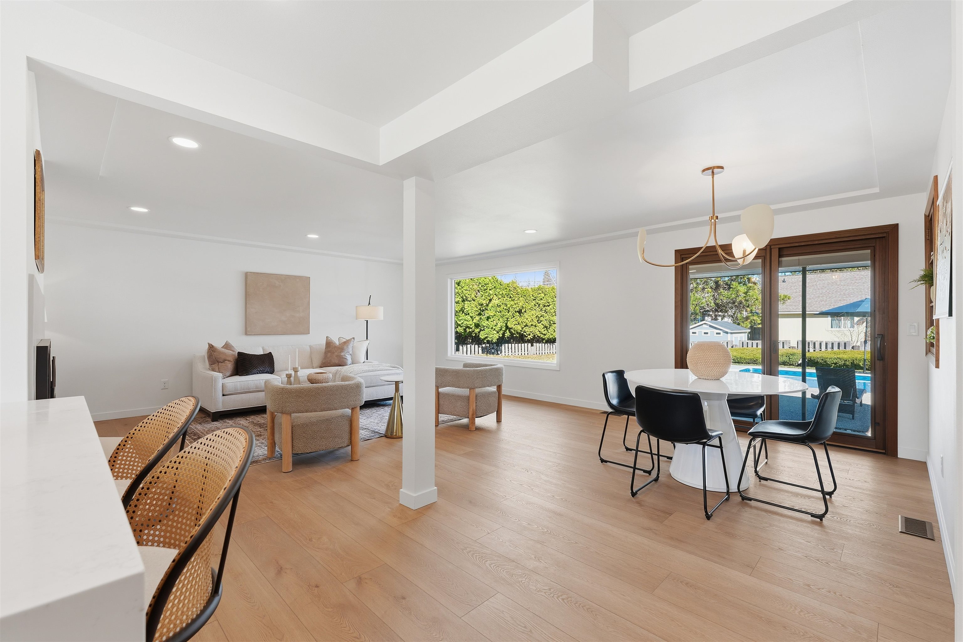 2515 E 38th Ave - Photo 6