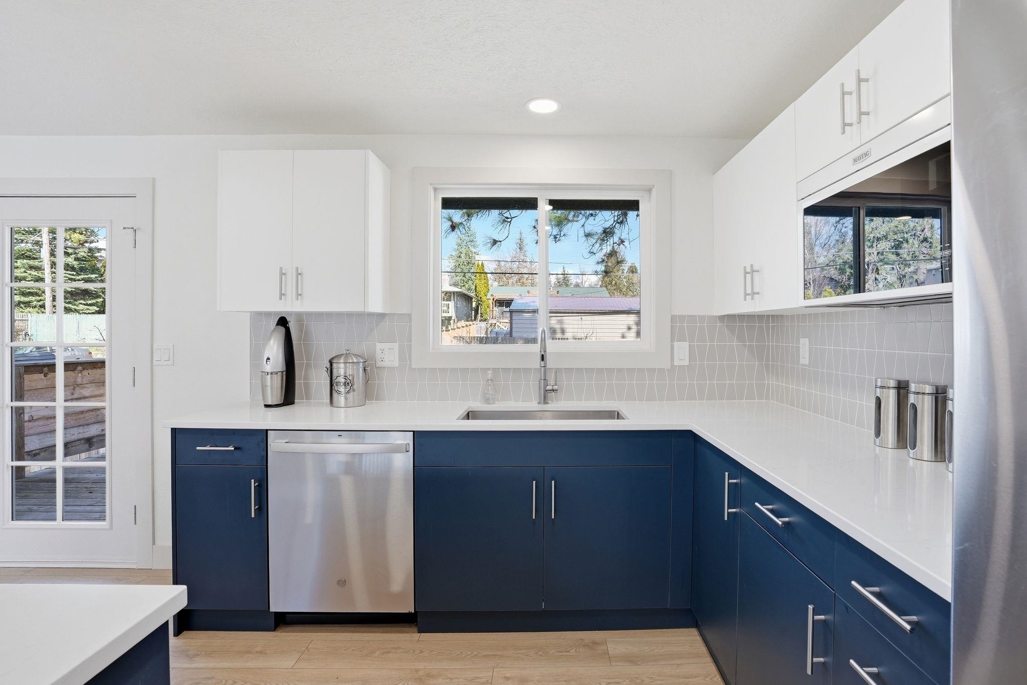 1227 E 36th Ave - Photo 11