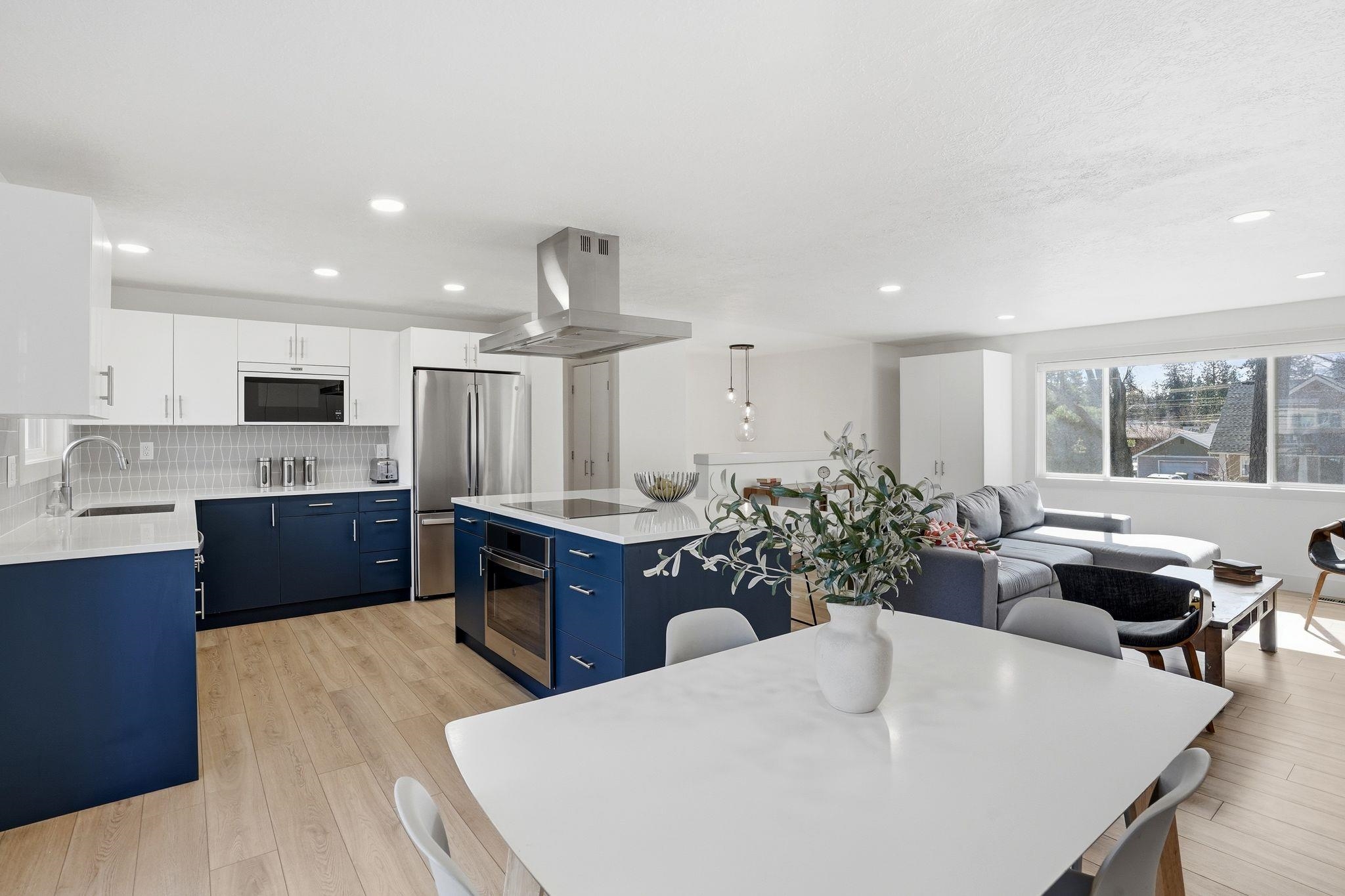 1227 E 36th Ave - Photo 8