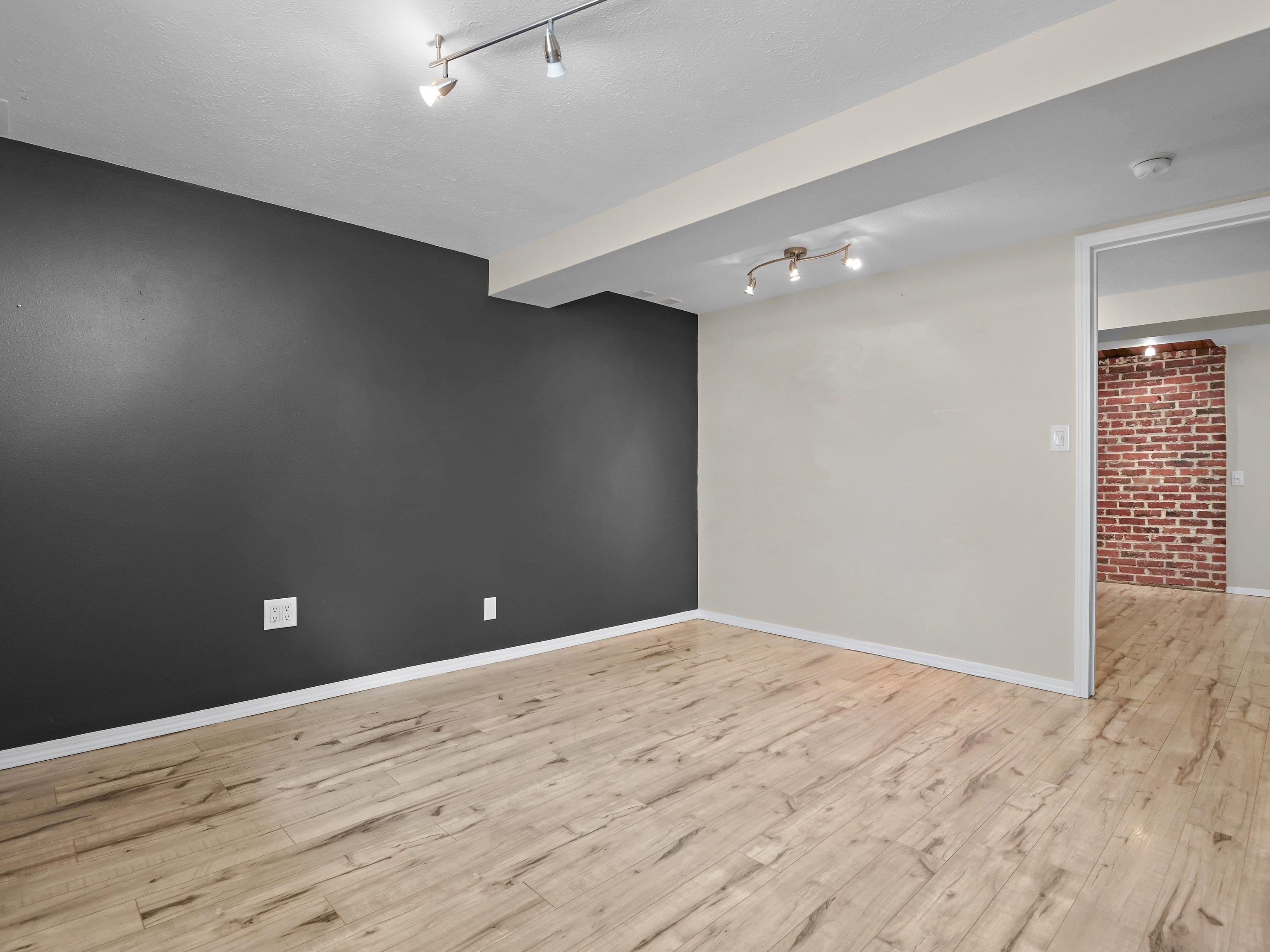 1307 W Kiernan Ave - Photo 18