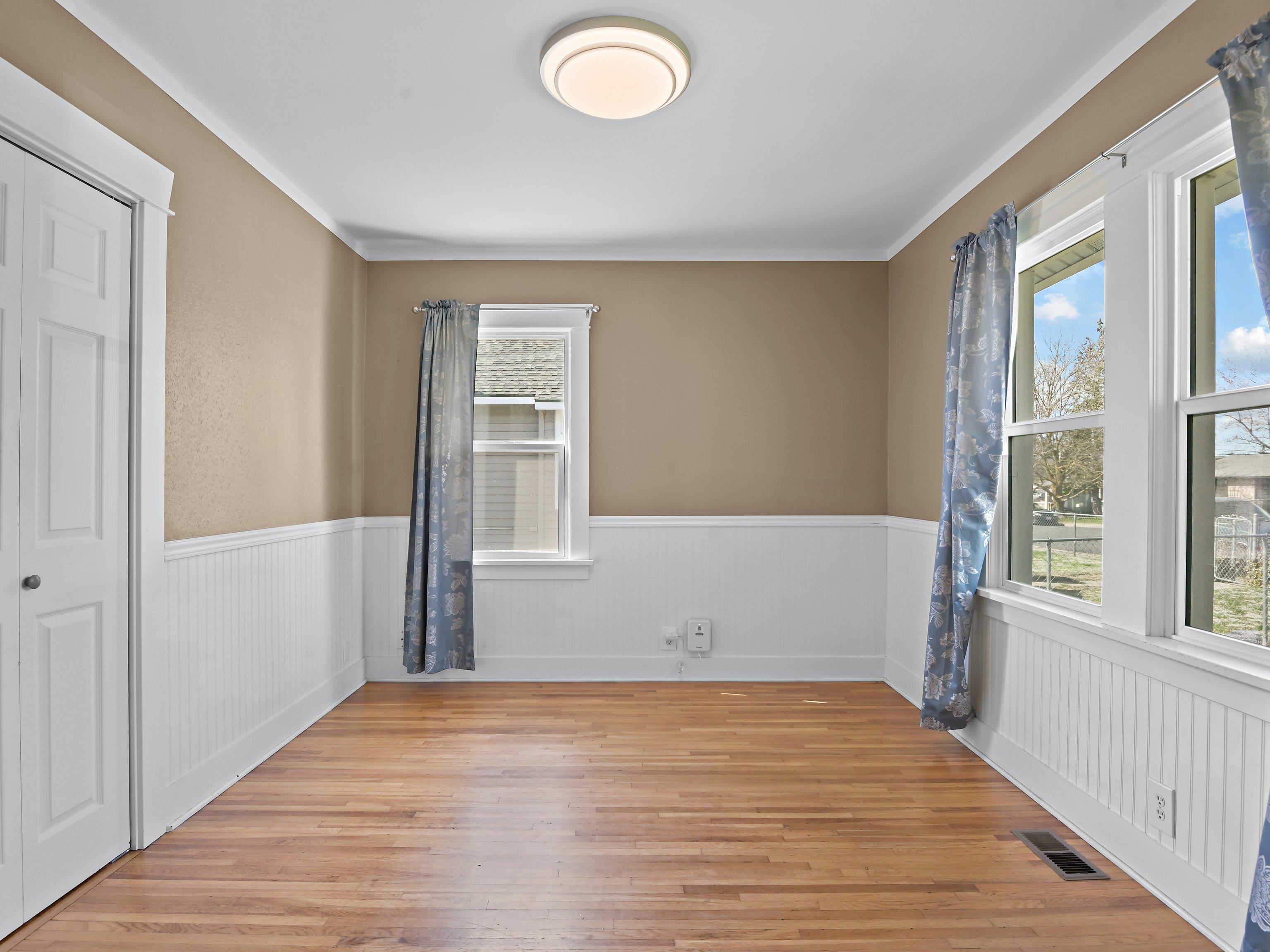 1307 W Kiernan Ave - Photo 7