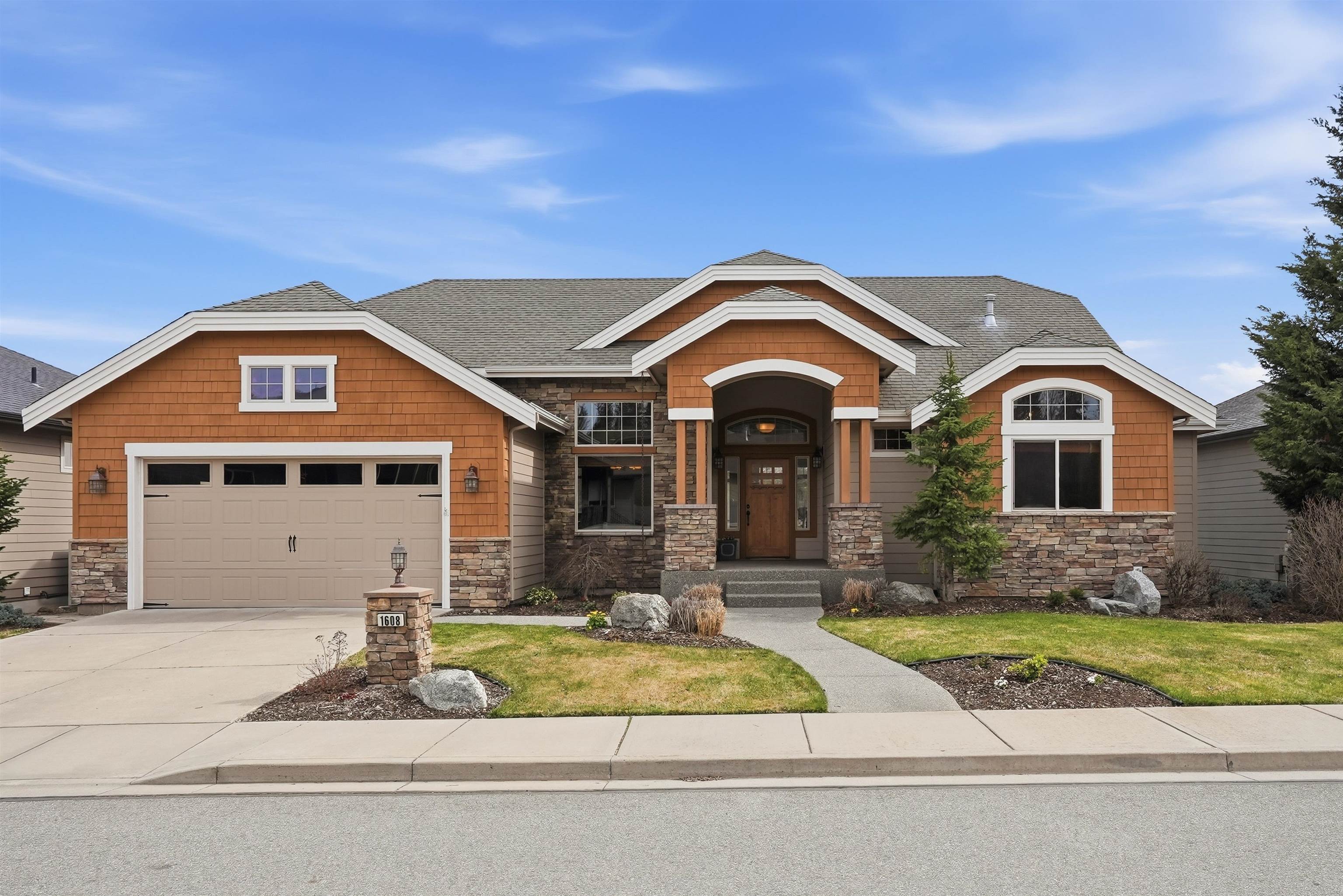 1608 N Rim View St - Photo 1