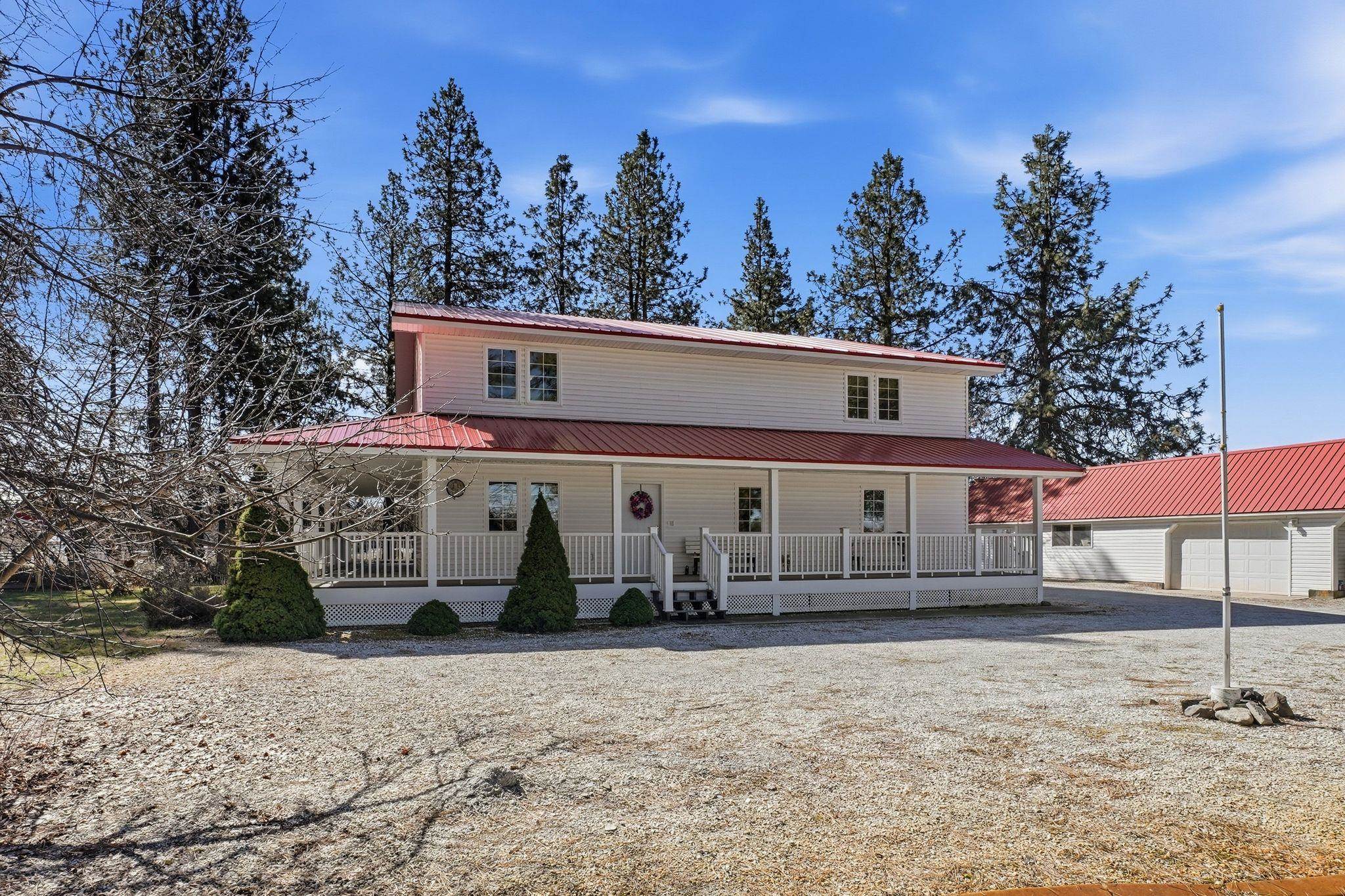 717 W Antler Rd - Photo 1