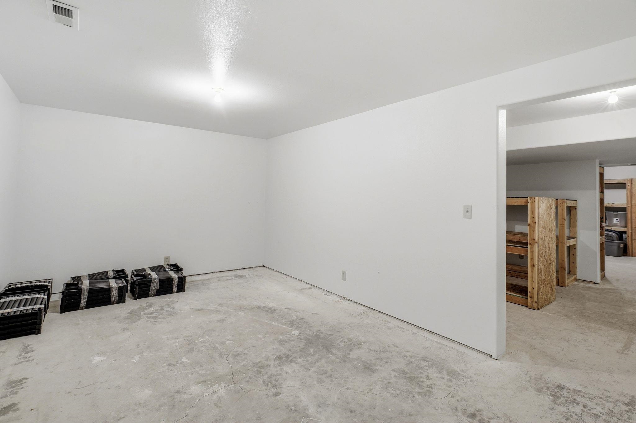 717 W Antler Rd - Photo 35