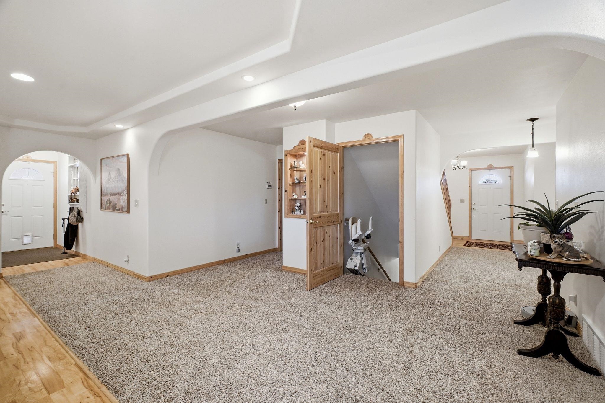 717 W Antler Rd - Photo 6