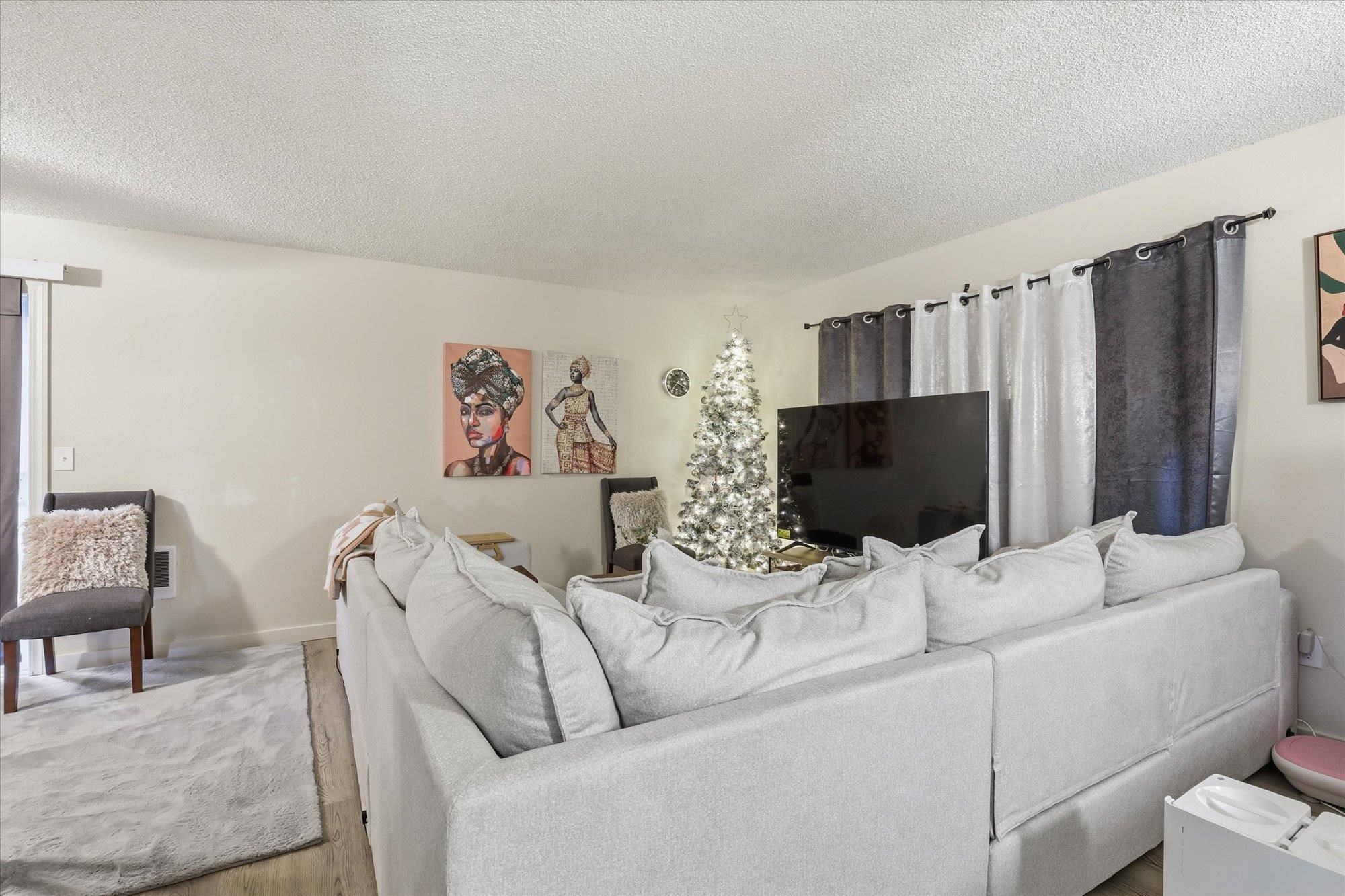 2716 E 37TH Ave - Photo 22