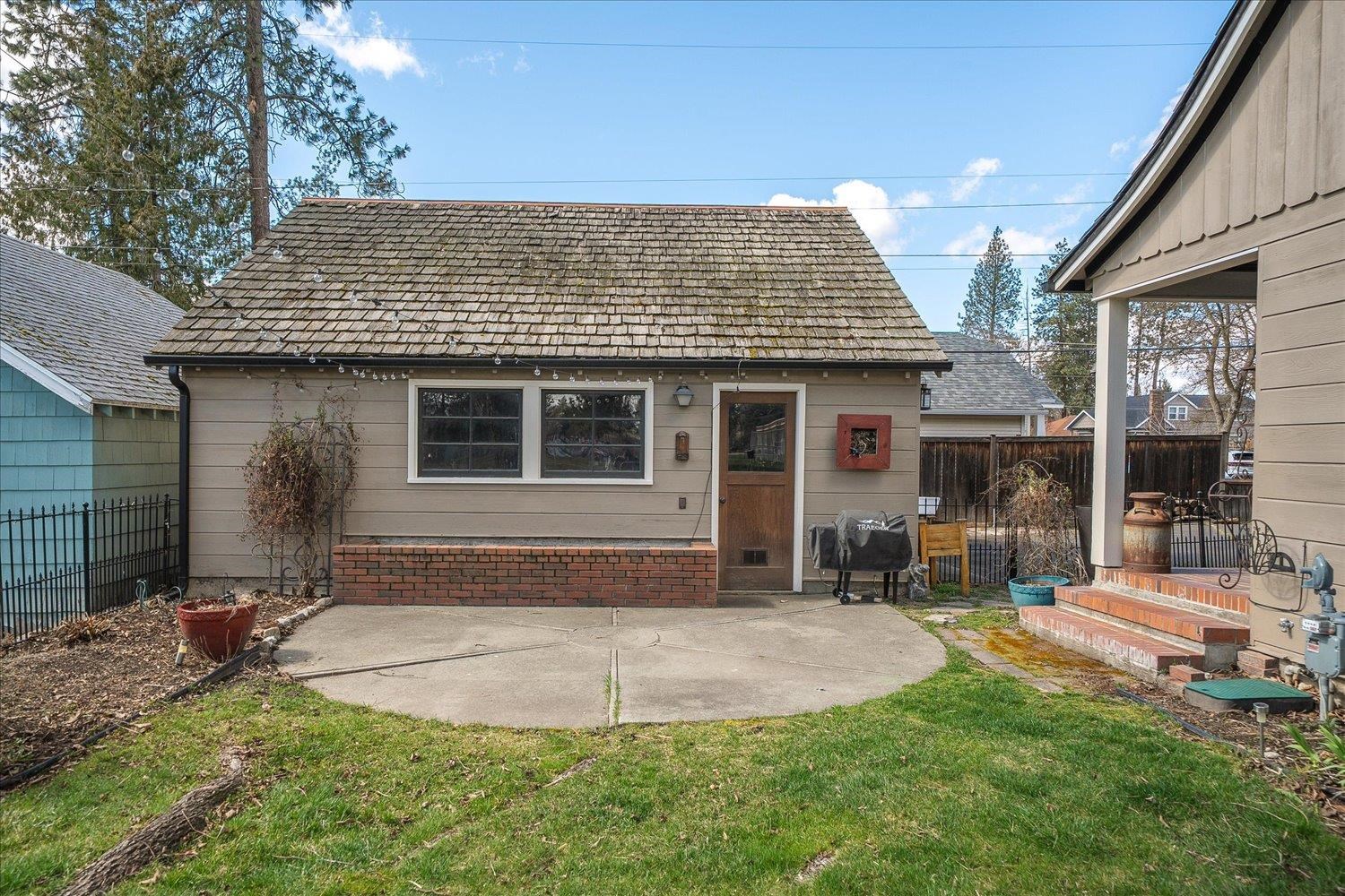 3627 N AUDUBON St - Photo 42